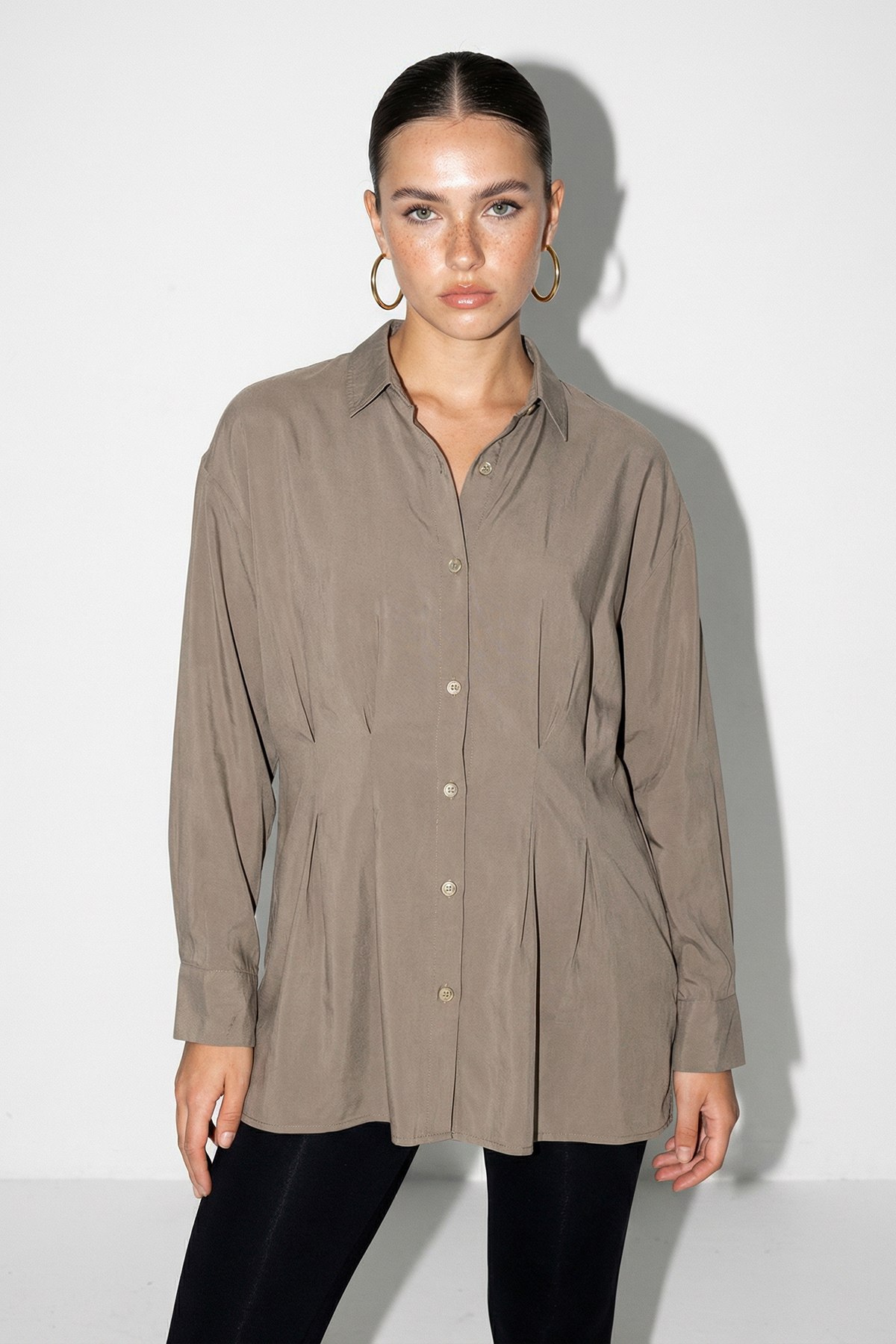 Trendyolmilla  Vizon Önü Pileli Modal Gömlek TDRSS26GO00010 - Görsel 2