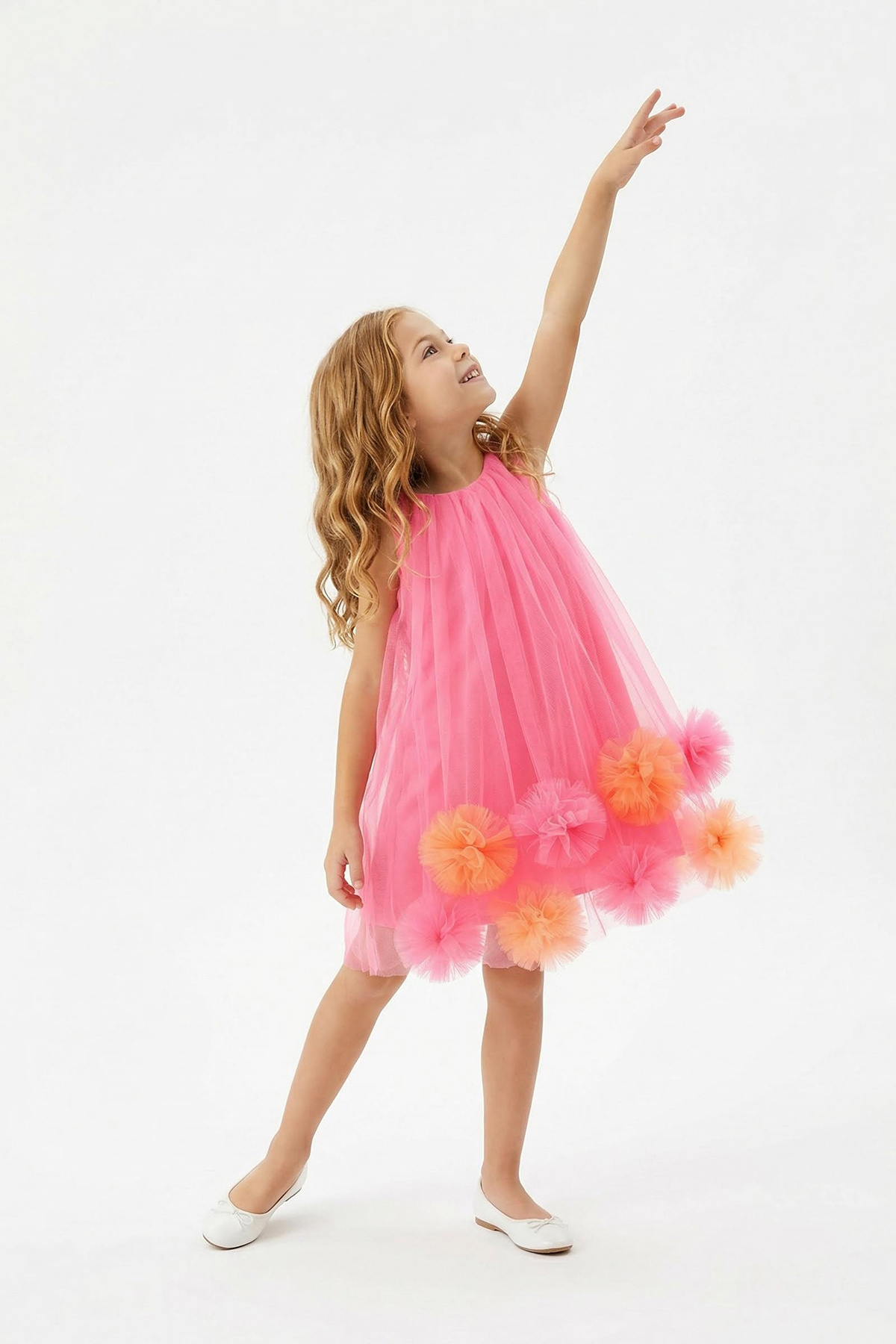 TRENDYOLKIDS Rosa kurzes/Mini-Tutu-Festtagskleid mit glattem Webmuster TKDSS2...