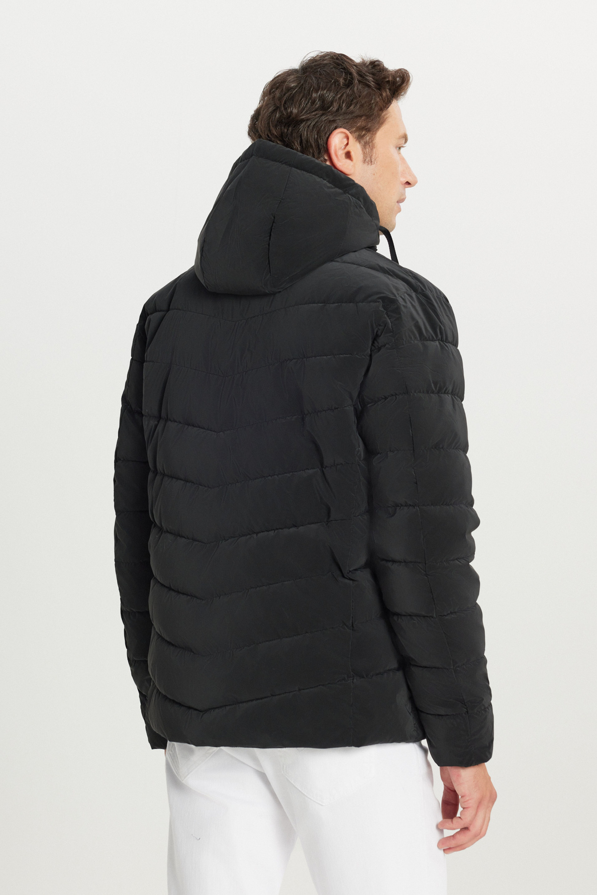 AC&Co / Altınyıldız Classics  Erkek Siyah Dolgulu Standart Fit Normal Kesim Dik Yaka Kapüşonlu Yan Cepli Mont Kaban - Görsel 9