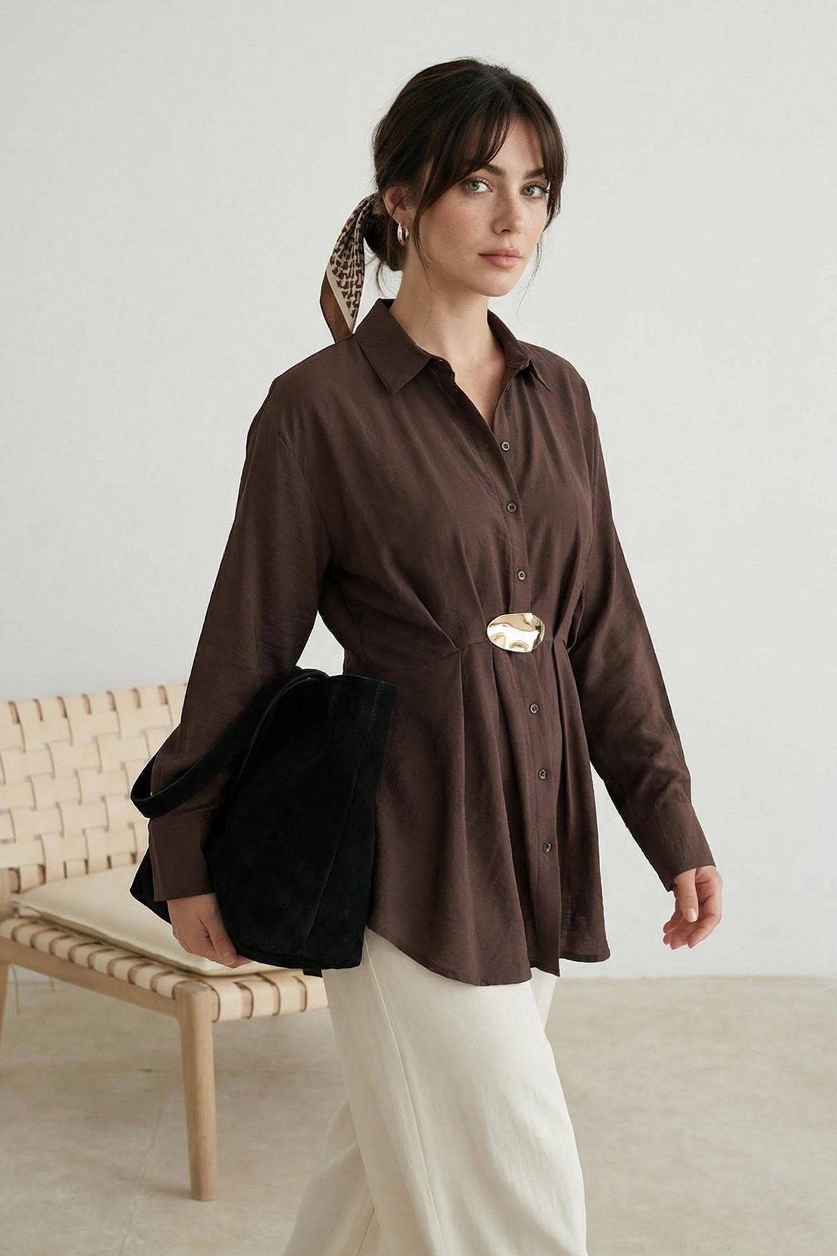 Trendyol Modest Smeđa Lepog pada Sa detaljem kopče opuštena majica TCTSS26TG0...