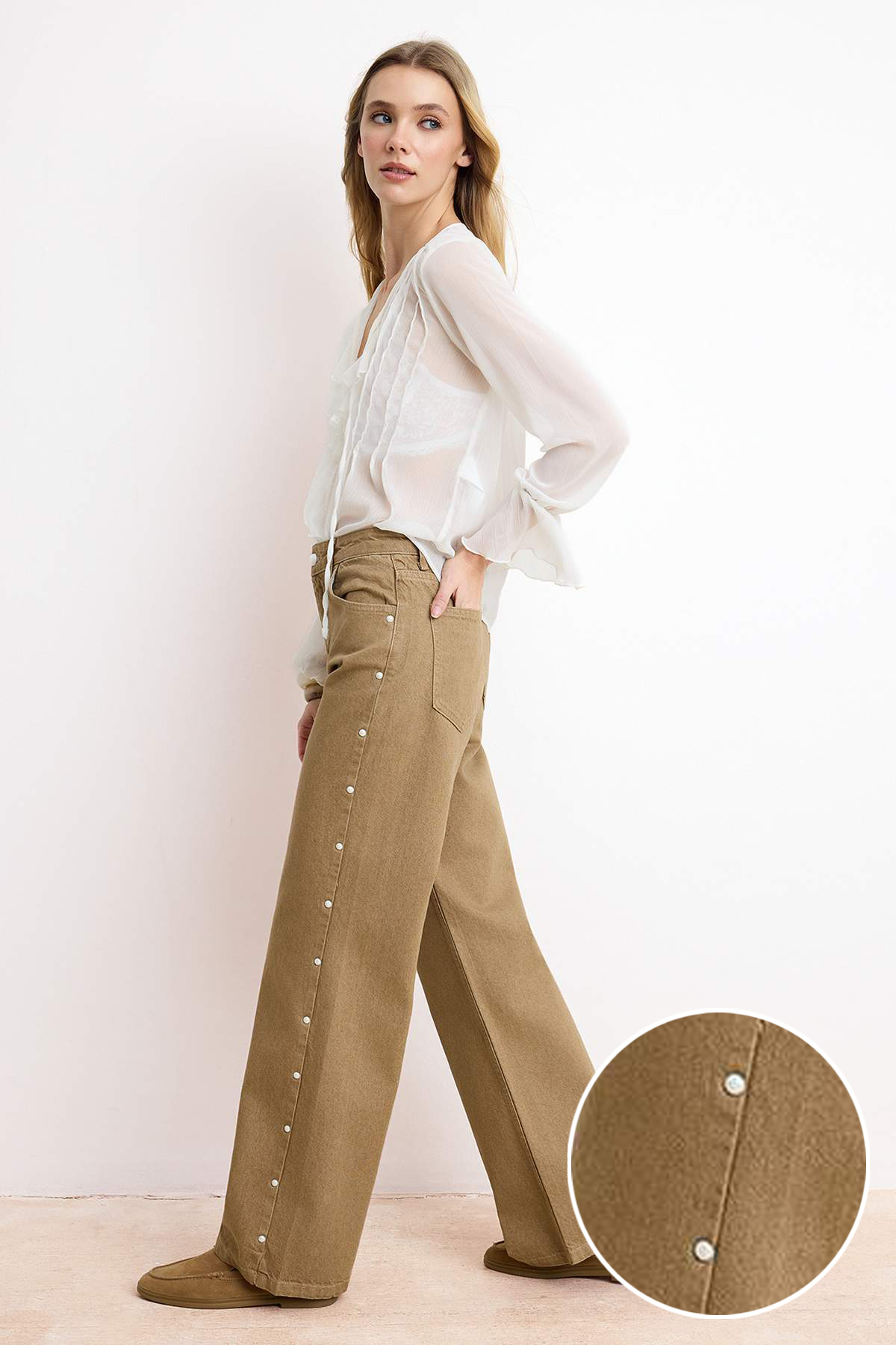 Trendyol Collection Camel Pearl Detaillierte Jeans mit Wascheffekt, hoher Tai...