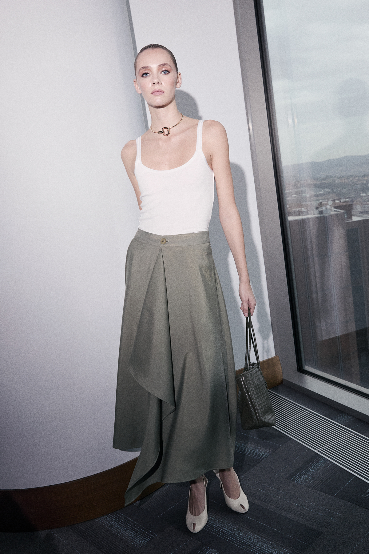 Trendyolmilla  Limited Edition Haki Asimetrik Modal Midi Etek TWOSS26ET00054 - Görsel 4