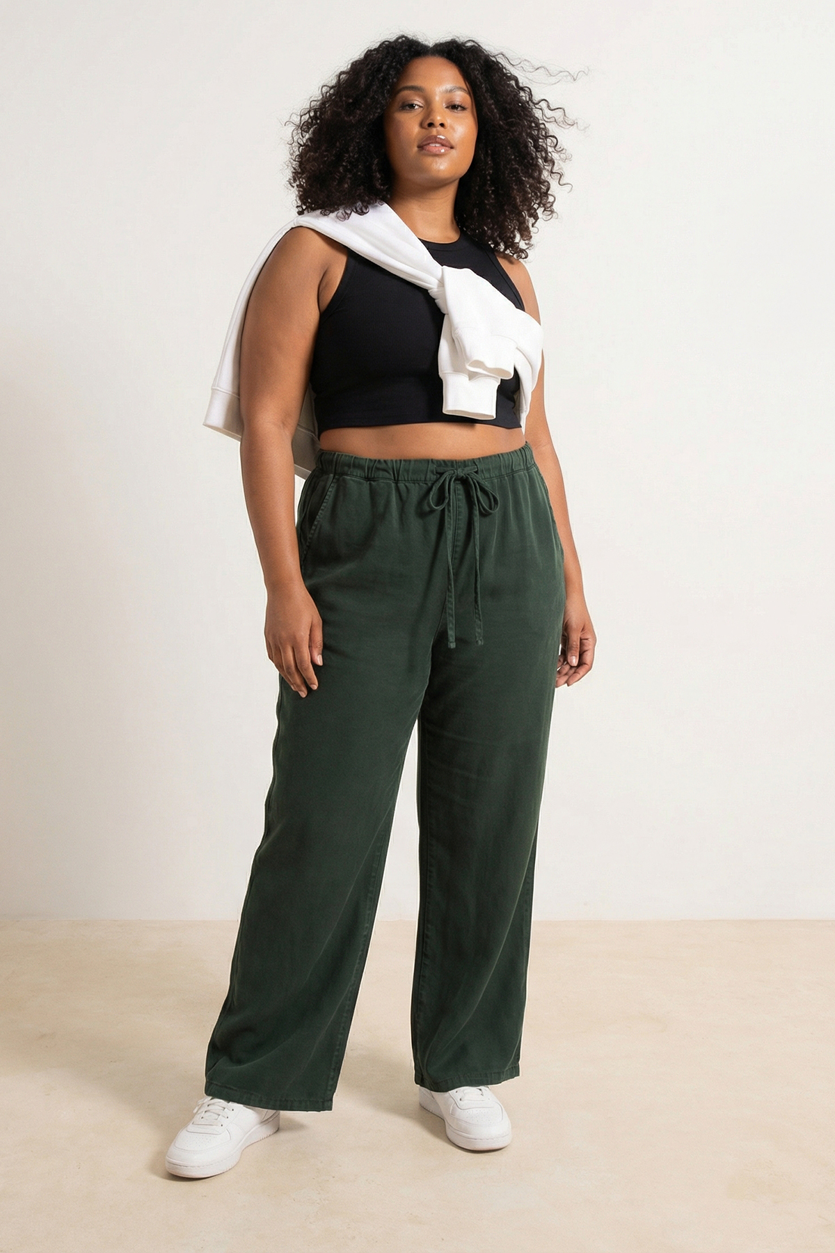 Trendyolmilla  Haki Yüksek Lastikli Bel Tencel İnce Yazlık Geniş Paça/Wide Leg Büyük Beden Jeans TBBSS25AR00038