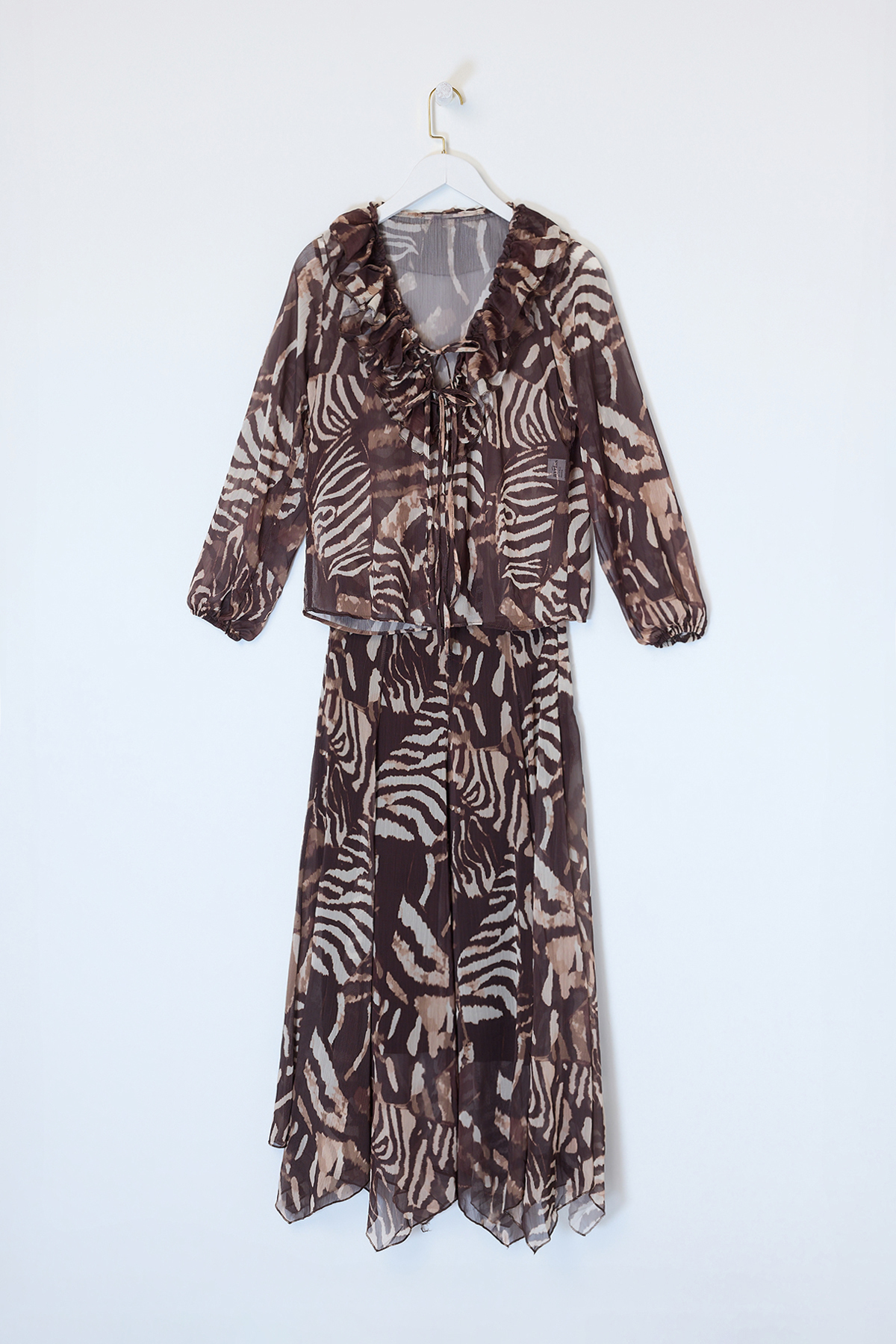 Trendyolmilla  Kahverengi Fırfırlı Bluz Etekli Takım TDRSS26AU00013