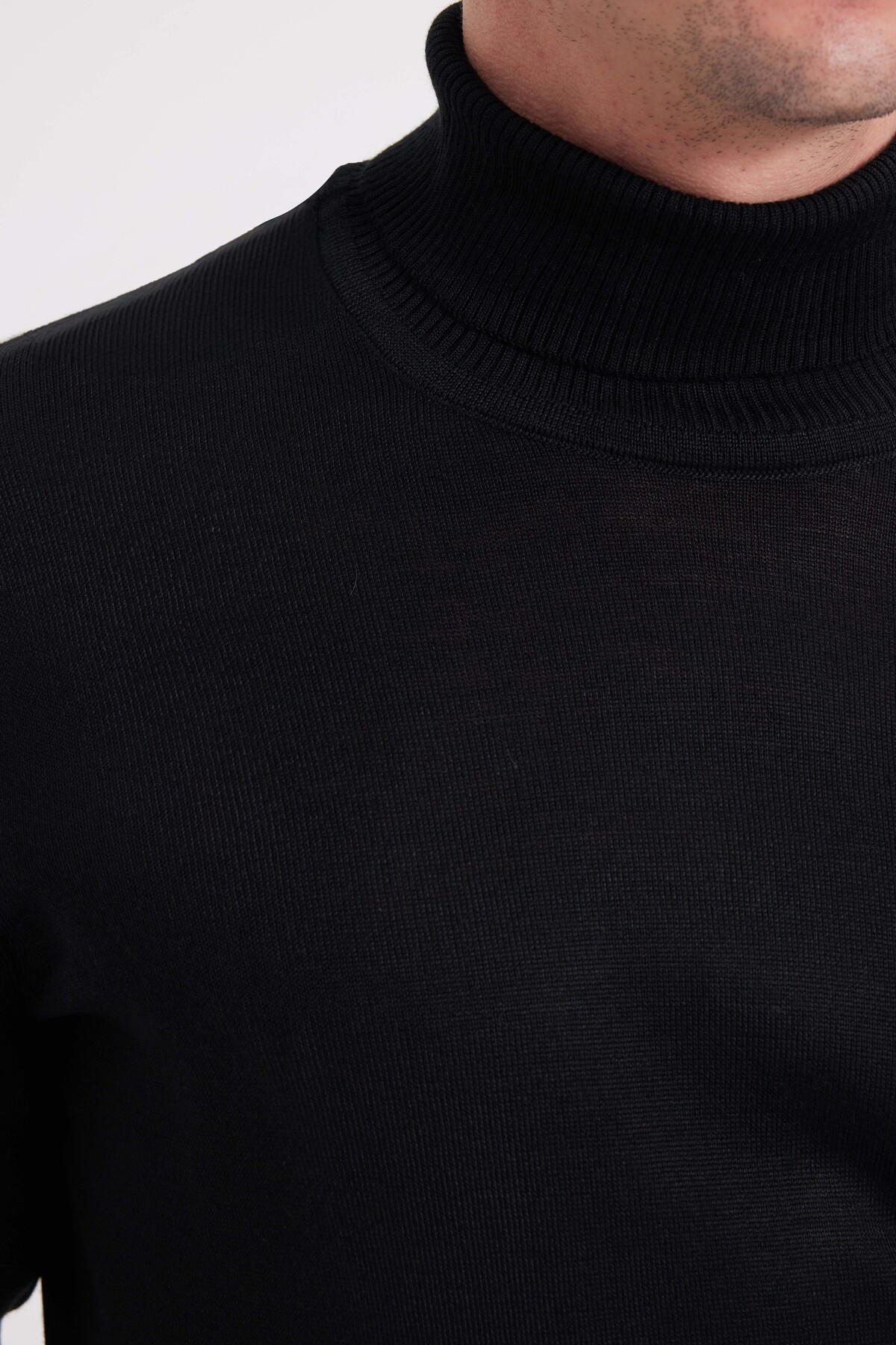 Tudors  Erkek Slim Fit Dar Kesim Tam Boğazlı Yaka Düz Yün Kazak - Görsel 6