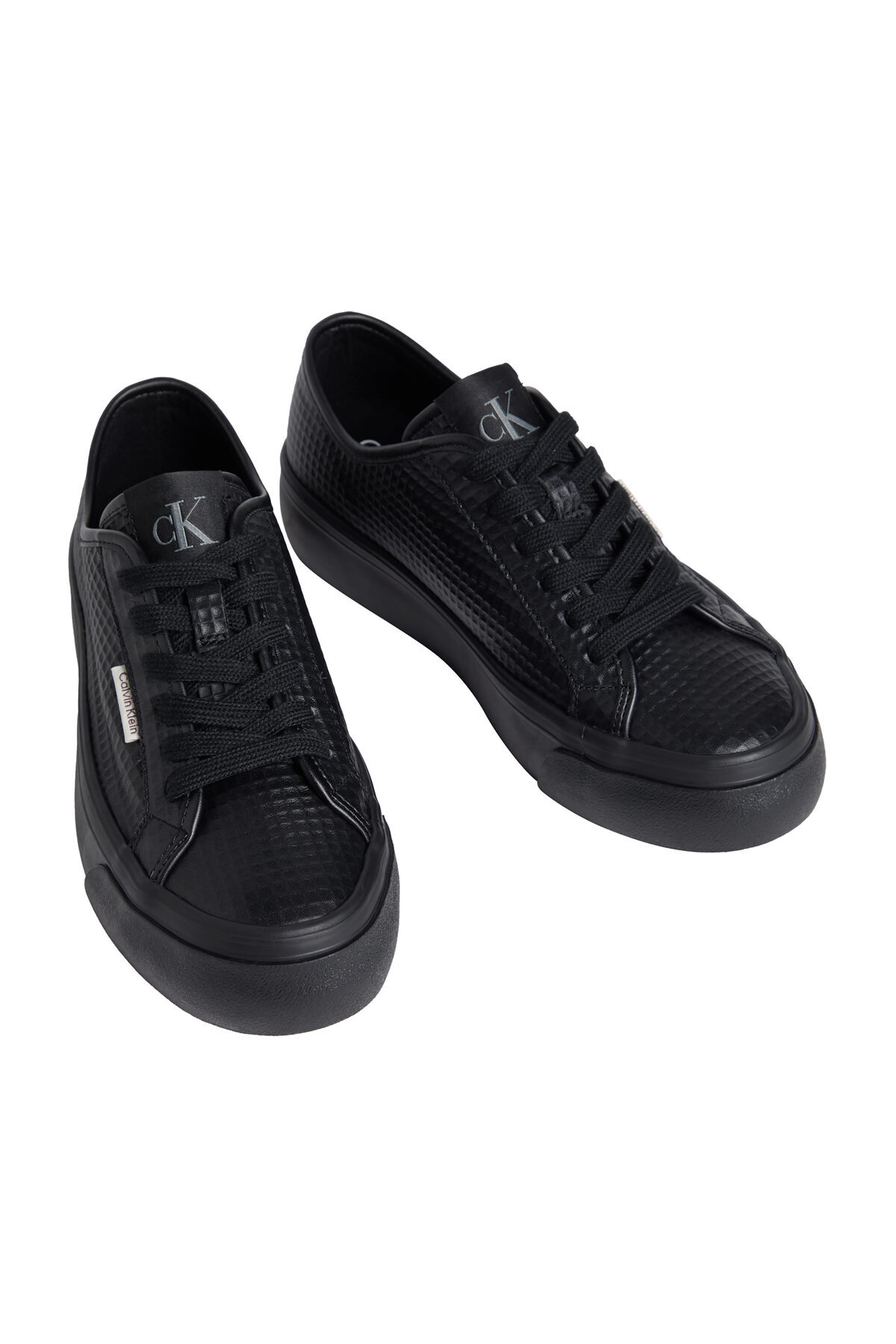 Calvin Klein HW0HW02972 0GJ 36 VULC PLOCHÉ ČIŽMY NA ŠNÚRKY S TEXTOM LTH
