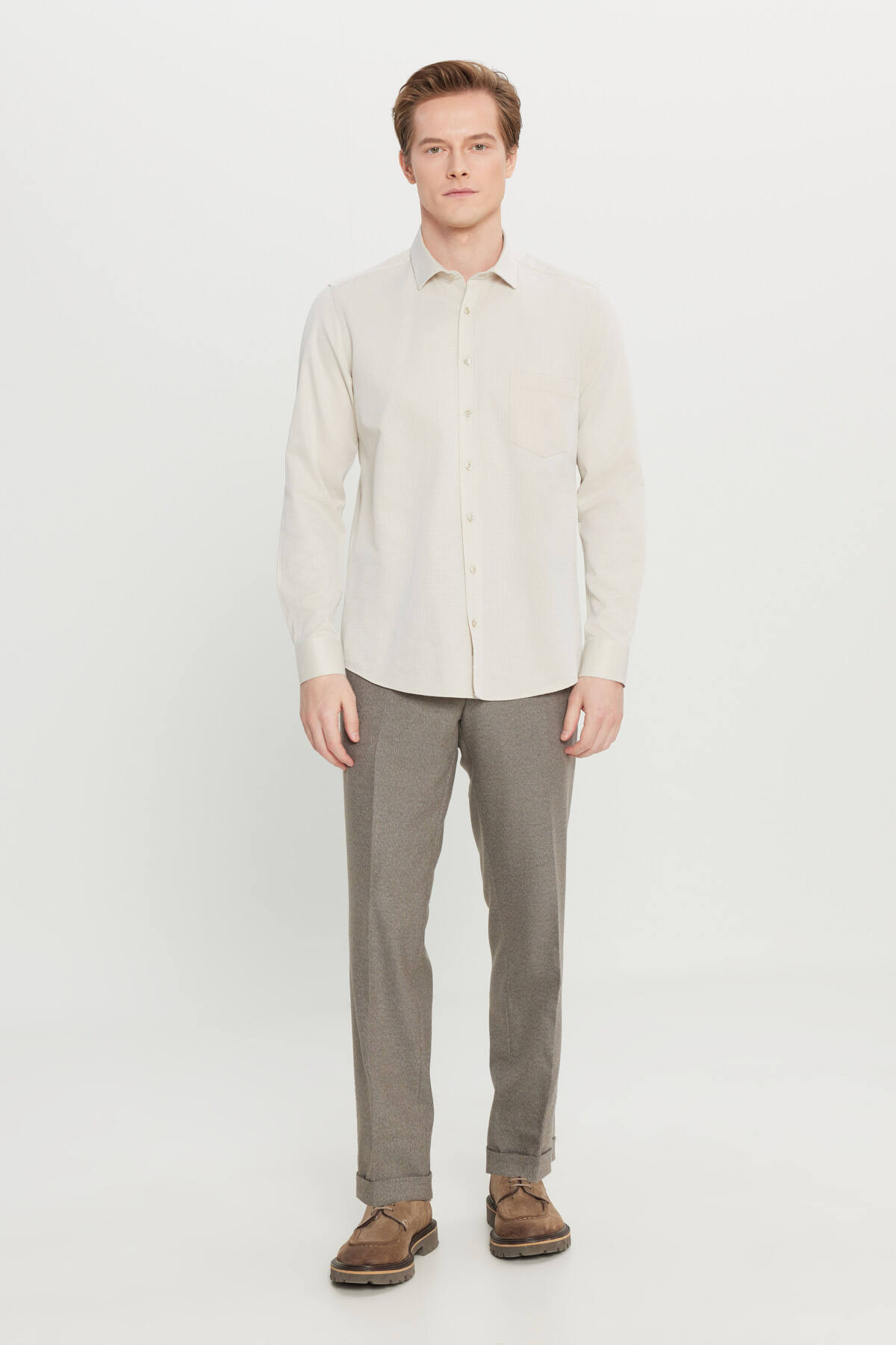 AC&Co / Altınyıldız Classics  Erkek Bej Pamuklu Tailored Slim Fit Dar Kesim Klasik Yaka Armürlü Cepli Gömlek - Görsel 3