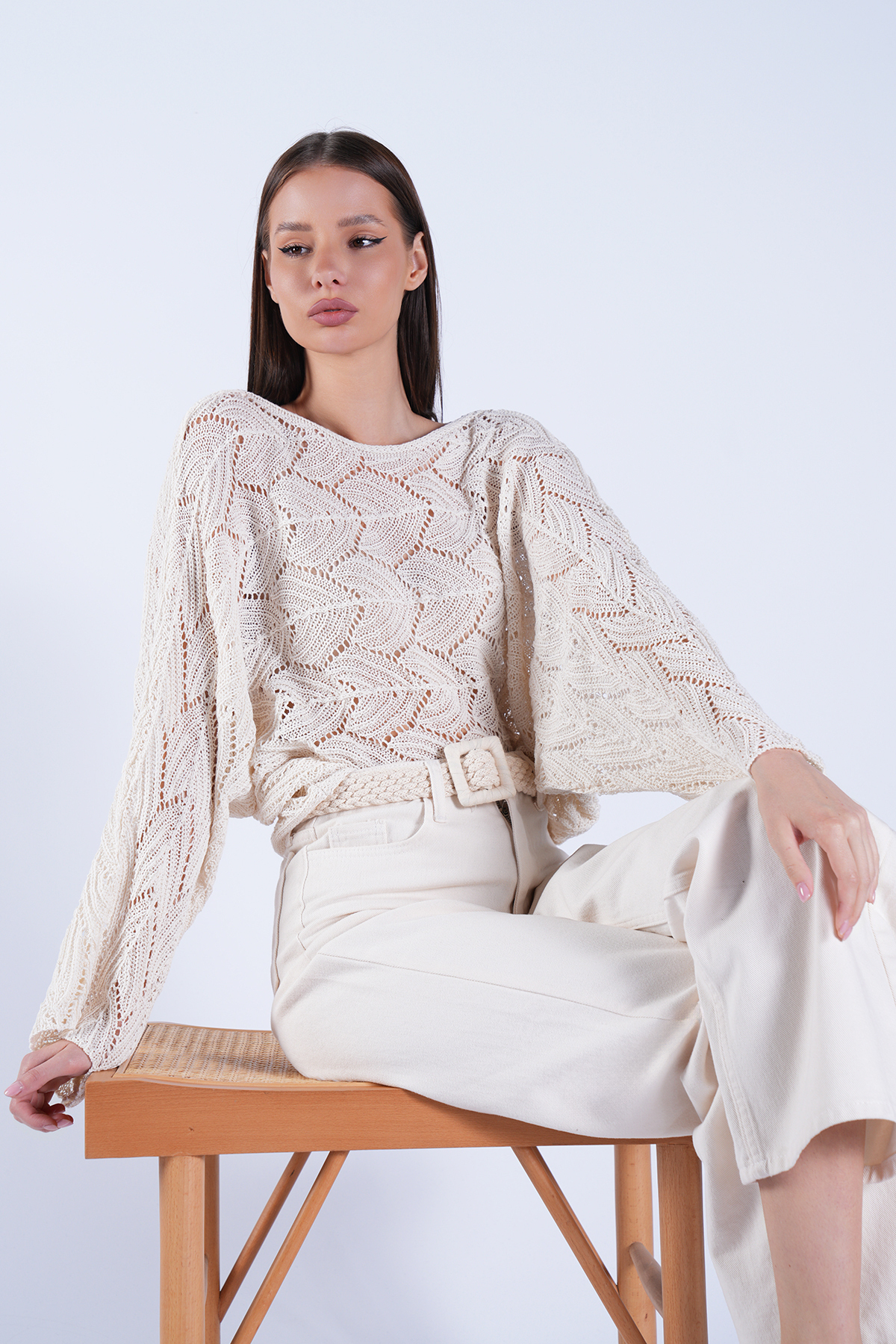 Trend Alaçatı Stili  Vanilya Kayık Yaka Yaprak Desenli Salaş Crop Triko Bluz ALC-X15111