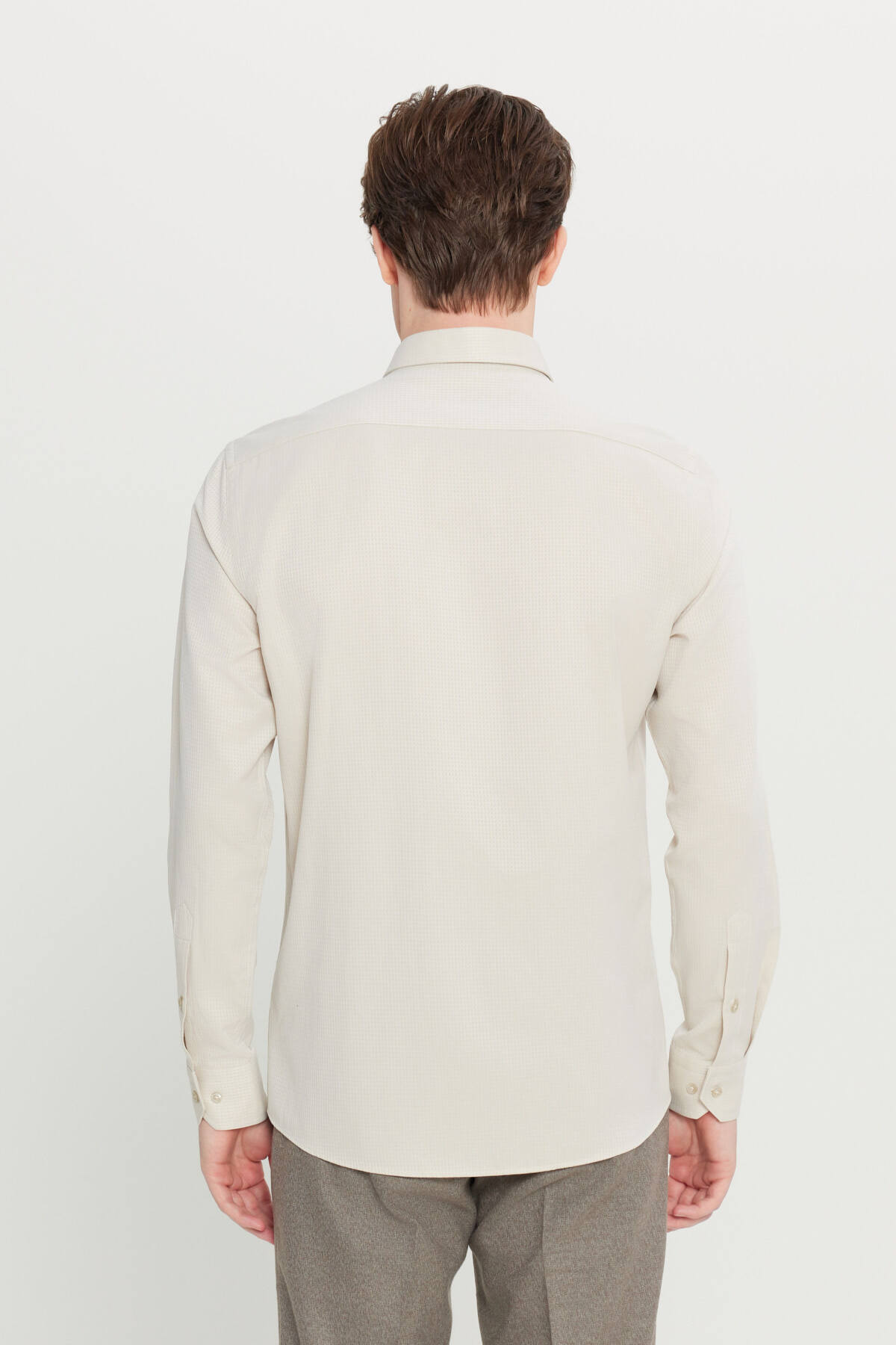 AC&Co / Altınyıldız Classics  Erkek Bej Pamuklu Tailored Slim Fit Dar Kesim Klasik Yaka Armürlü Cepli Gömlek - Görsel 6