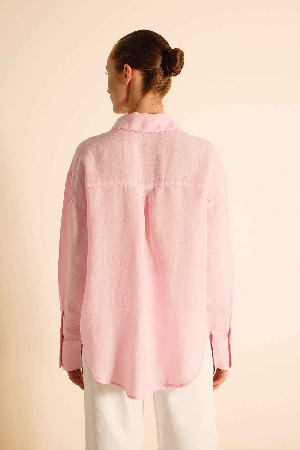 Trendyolmilla  Pembe %100 Keten Nakış Detaylı Gömlek TWOSS26GO00047 - Görsel 3