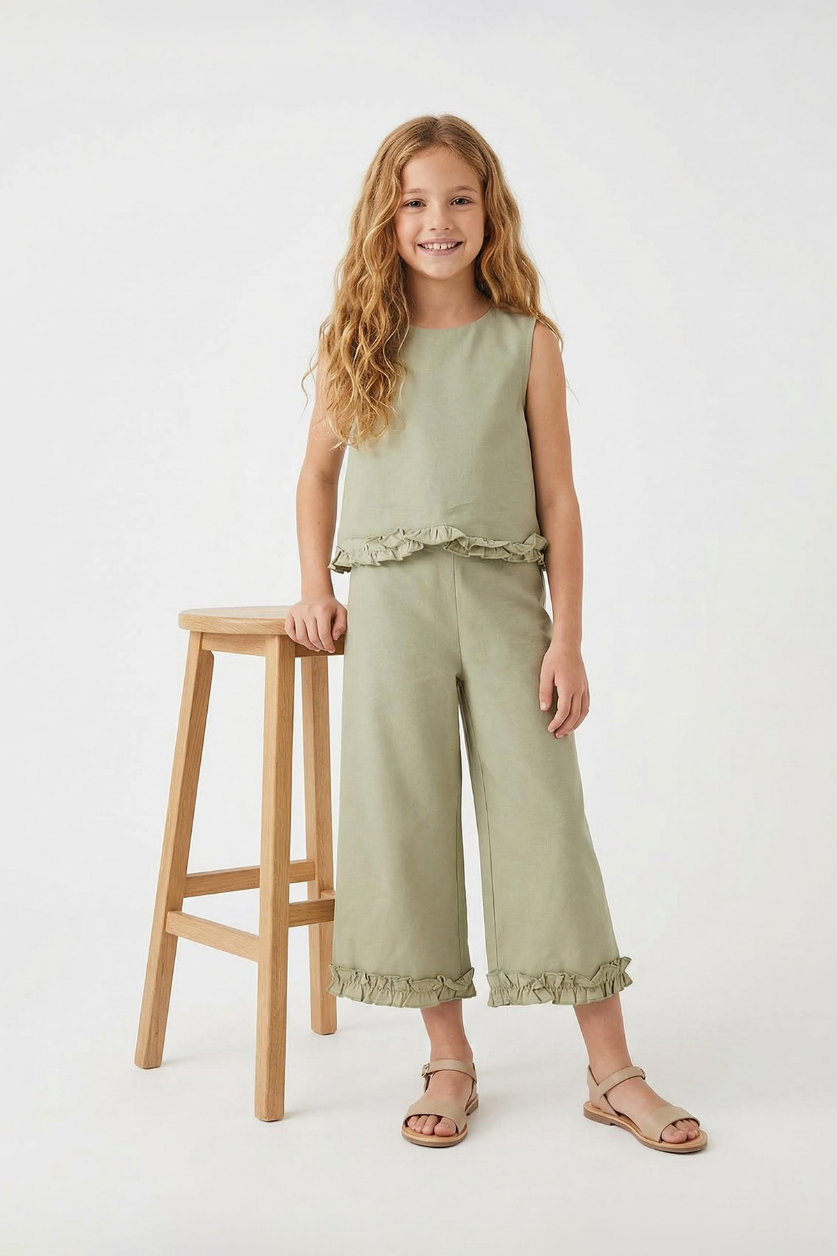 Trendyolmilla  Mint Fırfır Detaylı Kız Çocuk Düz Dokuma Bayramlık Alt - Üst Takım TKDSS26AU00021