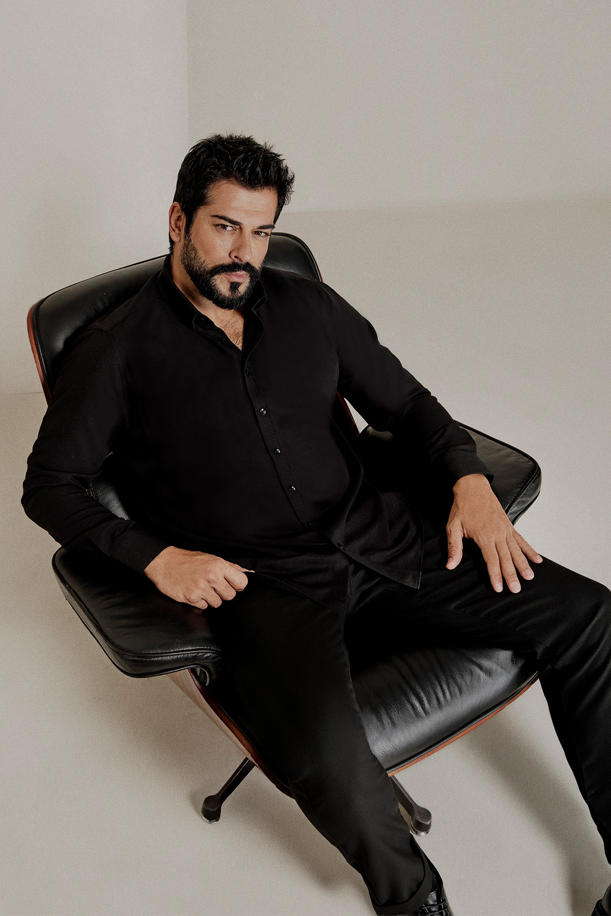 AC&Co / Altınyıldız Classics  Erkek Siyah-Beyaz 2'li Pamuklu Oxford Kolay Ütülenebilir Slim Fit Dar Kesim Gömlek Paketi - Görsel 5