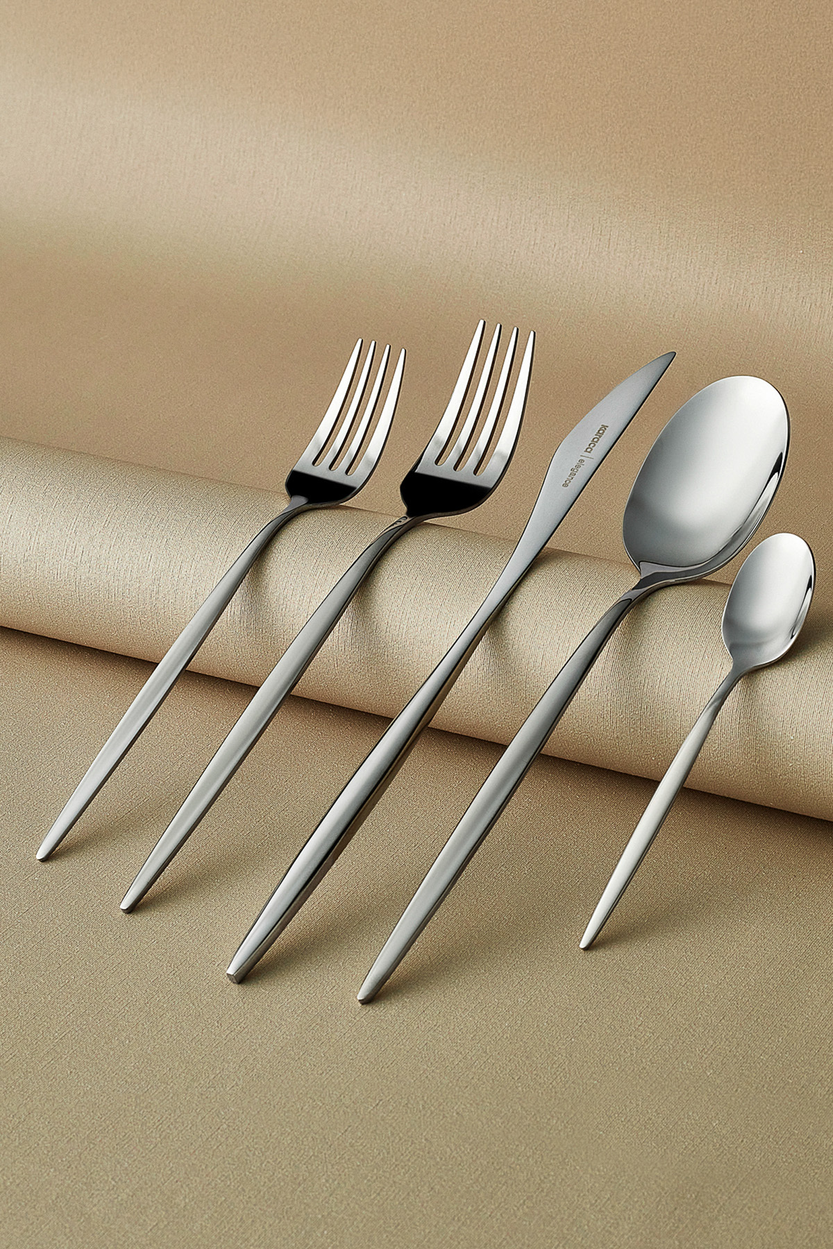 Karaca Lisabonská 60-dielna súprava príborov pre 12 osôb