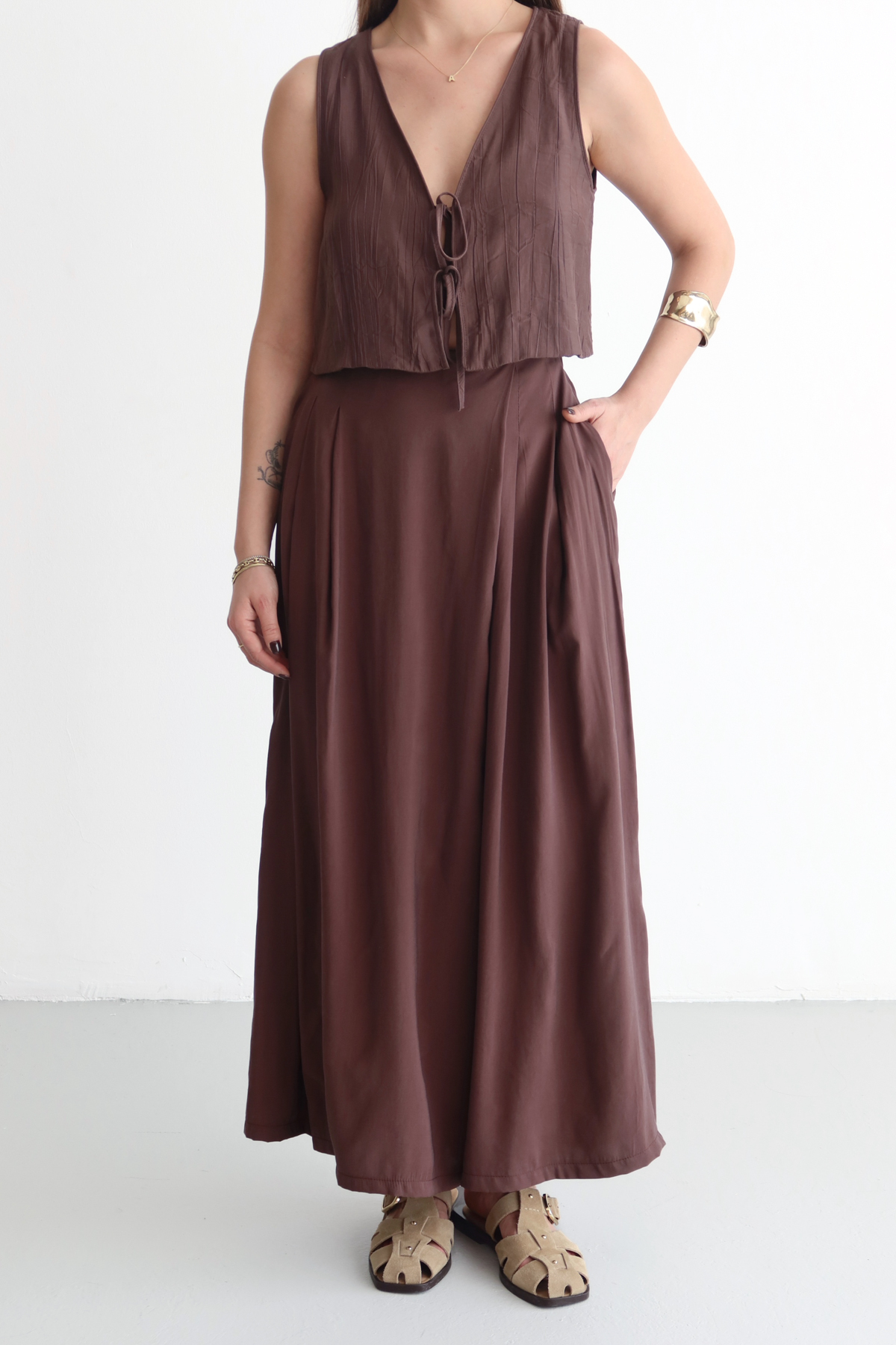 Trendyolmilla  Kahverengi Geniş Paça Modal Tuşeli Etek Görünümlü Pantolon TWOSS26PL00081 - Görsel 9