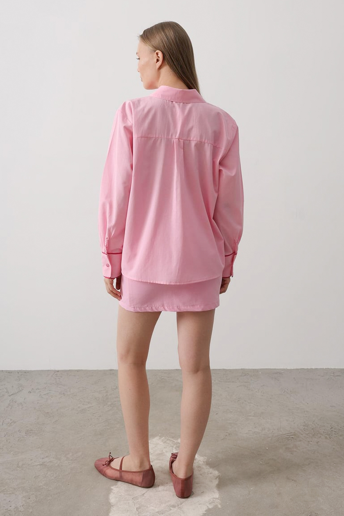 Trendyolmilla  Pembe Nakış Detaylı Gömlek Kruvaze Etek Dokuma Alt - Üst Takım TWOSS26AU00125 - Görsel 6