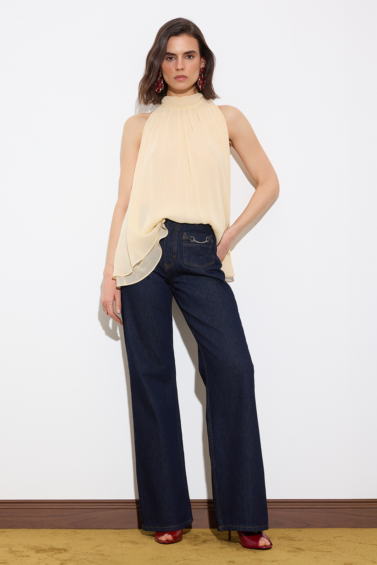 Trendyolmilla  Limited Edition Koyu Mavi DÖKÜMLÜ Cep Detaylı Yüksek Bel %100 Pamuk Wide Leg Jeans TWOSS26JE00028 - Görsel 7