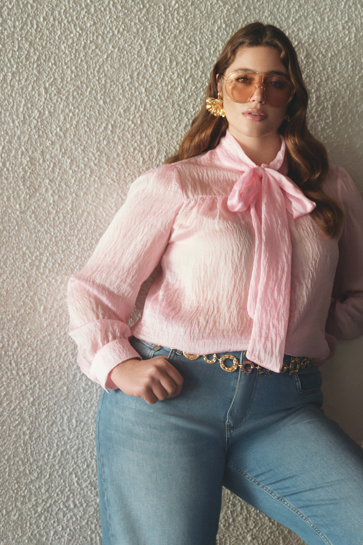 Trendyolmilla Curve Limited Edition Pembe Transparan Bağlama Detaylı Dokuma Büyük Beden Gömlek TBBSS26AX00013