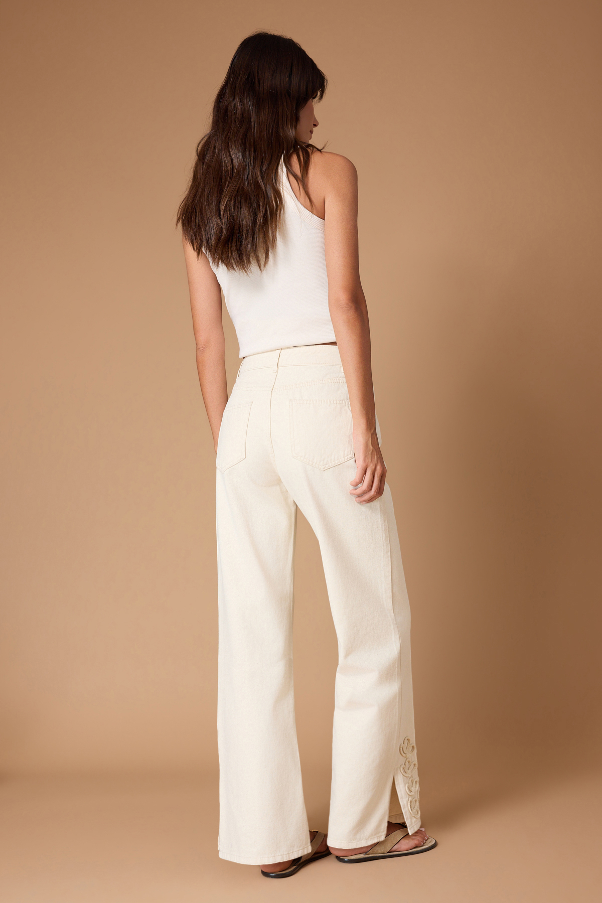 Trendyolmilla  Ekru DÖKÜMLÜ %100 Pamuk Yüksek Bel Wide Leg Jeans TWOSS26JE00237 - Görsel 4