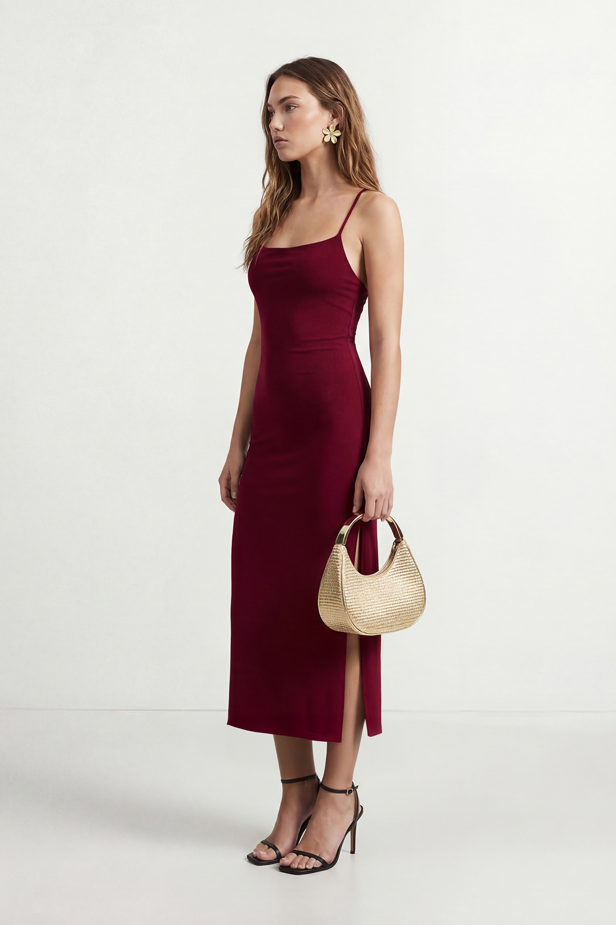 Trendyolmilla  Bordo Arkadan Bağcıklı Sandy Midi Astarsız Party Elbise TPRSS26EL00221 - Görsel 4