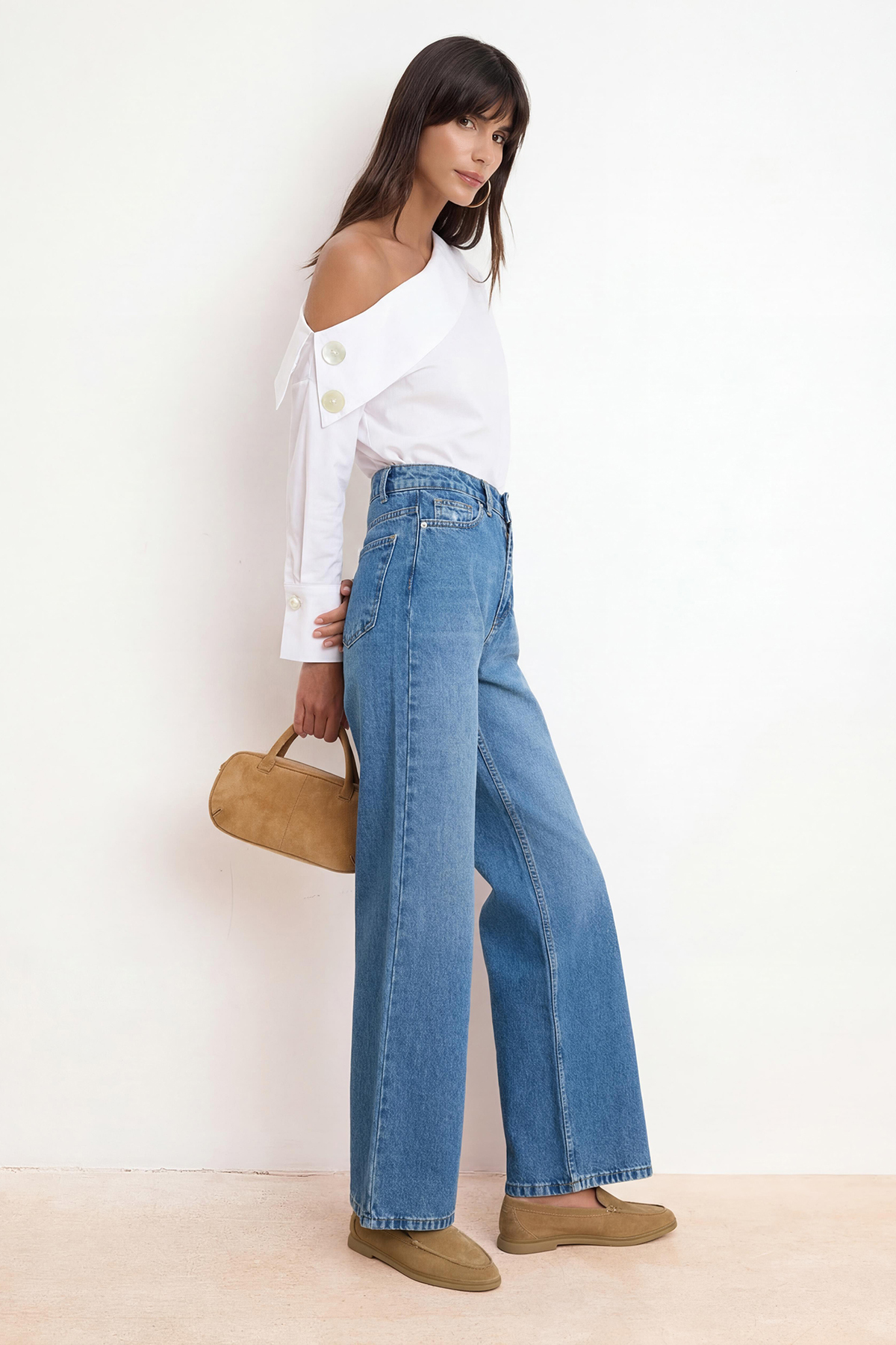 Trendyol Kollektion Weiß gestreifte, asymmetrisch geschnittene, gewebte Bluse...