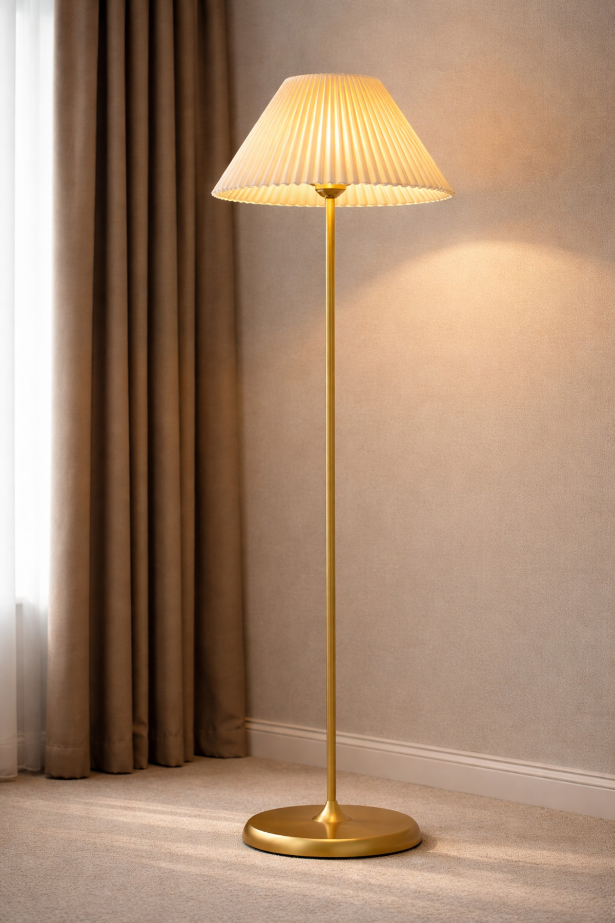 Modern Matte Gold Floor Lamp Cream Crushing Head Hall Lamp with Metal Legs Decorative Lighting FR03