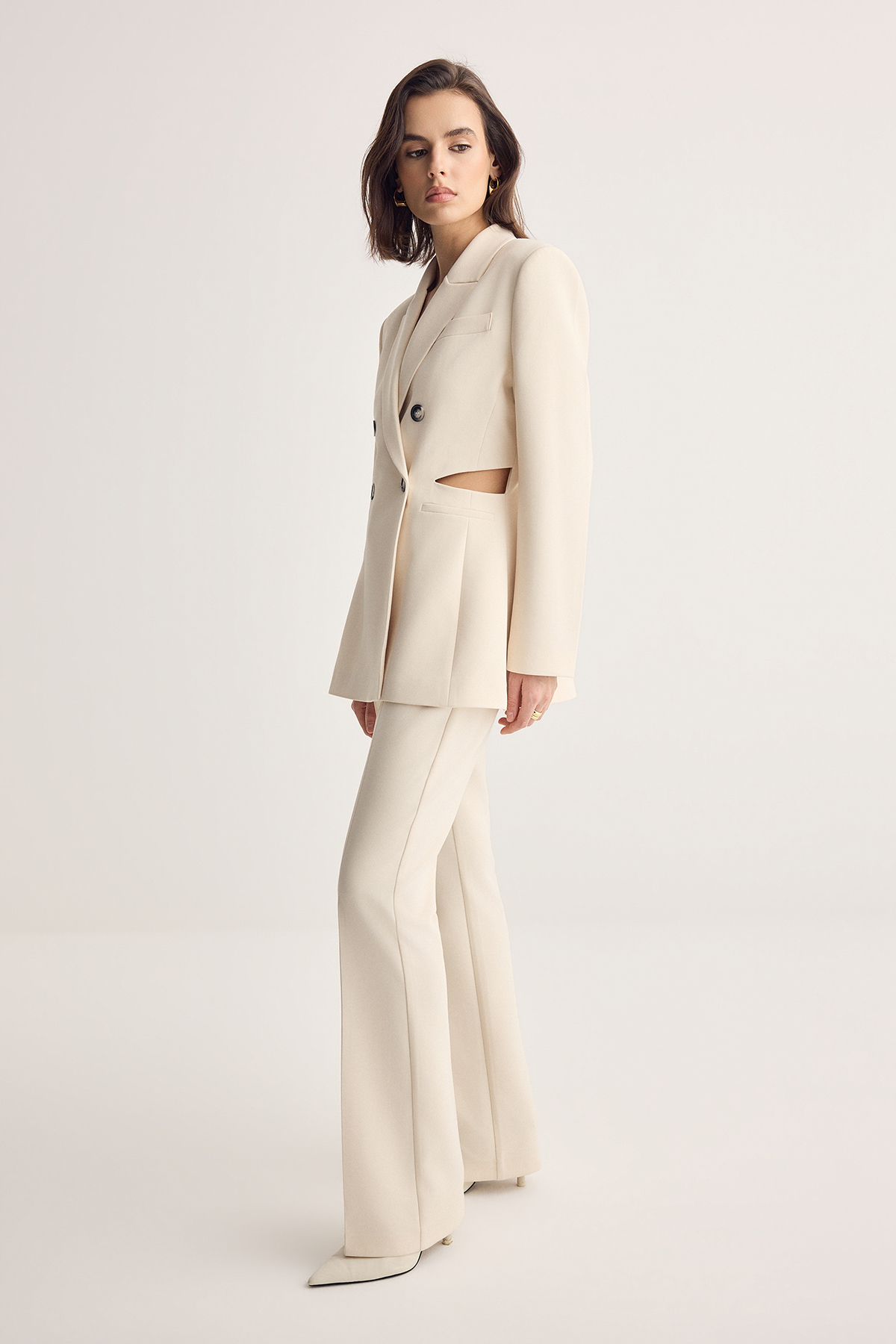 Trendyolmilla  Beyaz Düz Paça Dokuma Pantolon TWOSS26PL00090 - Görsel 4