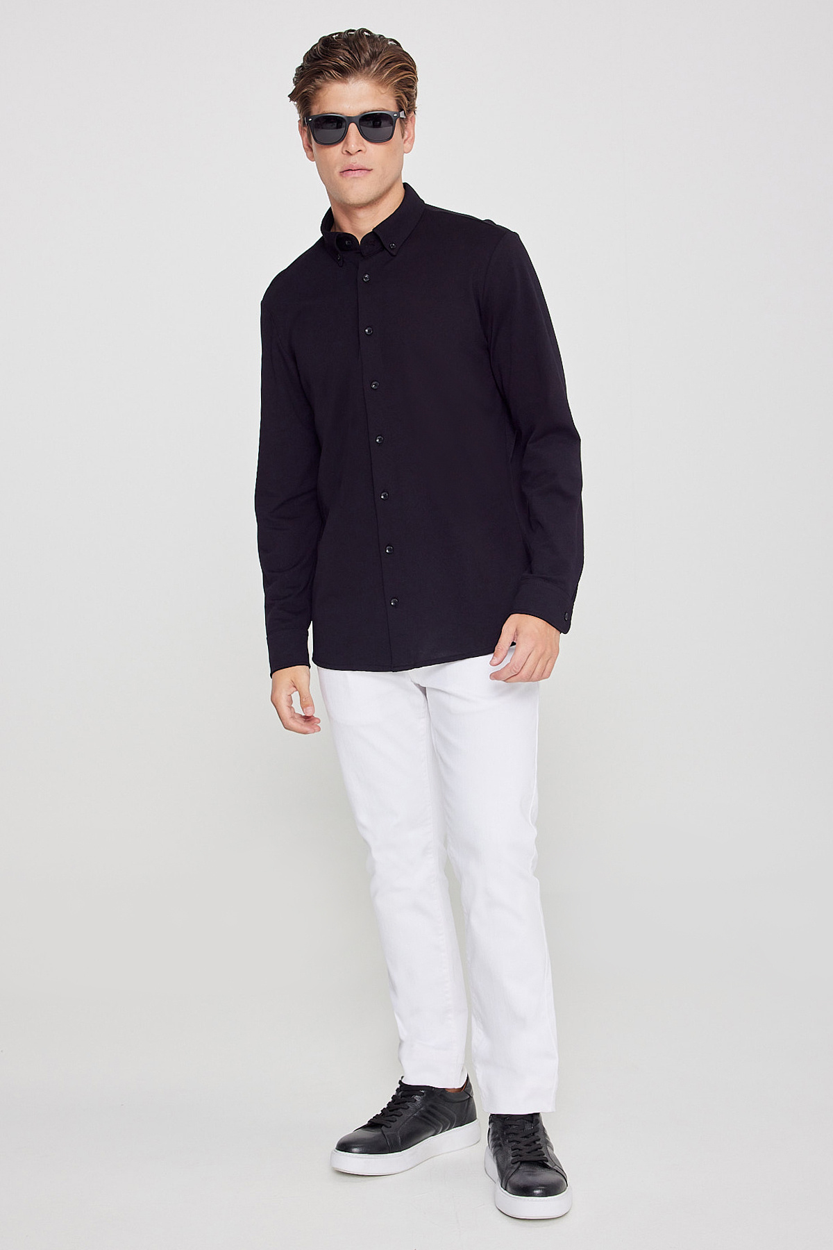 AC&Co / Altınyıldız Classics  Erkek Siyah Nefes Alabilir Esnek Pamuklu Tailored Slim Fit Dar Kesim Düğmeli Yaka Örme Gömlek - Görsel 4