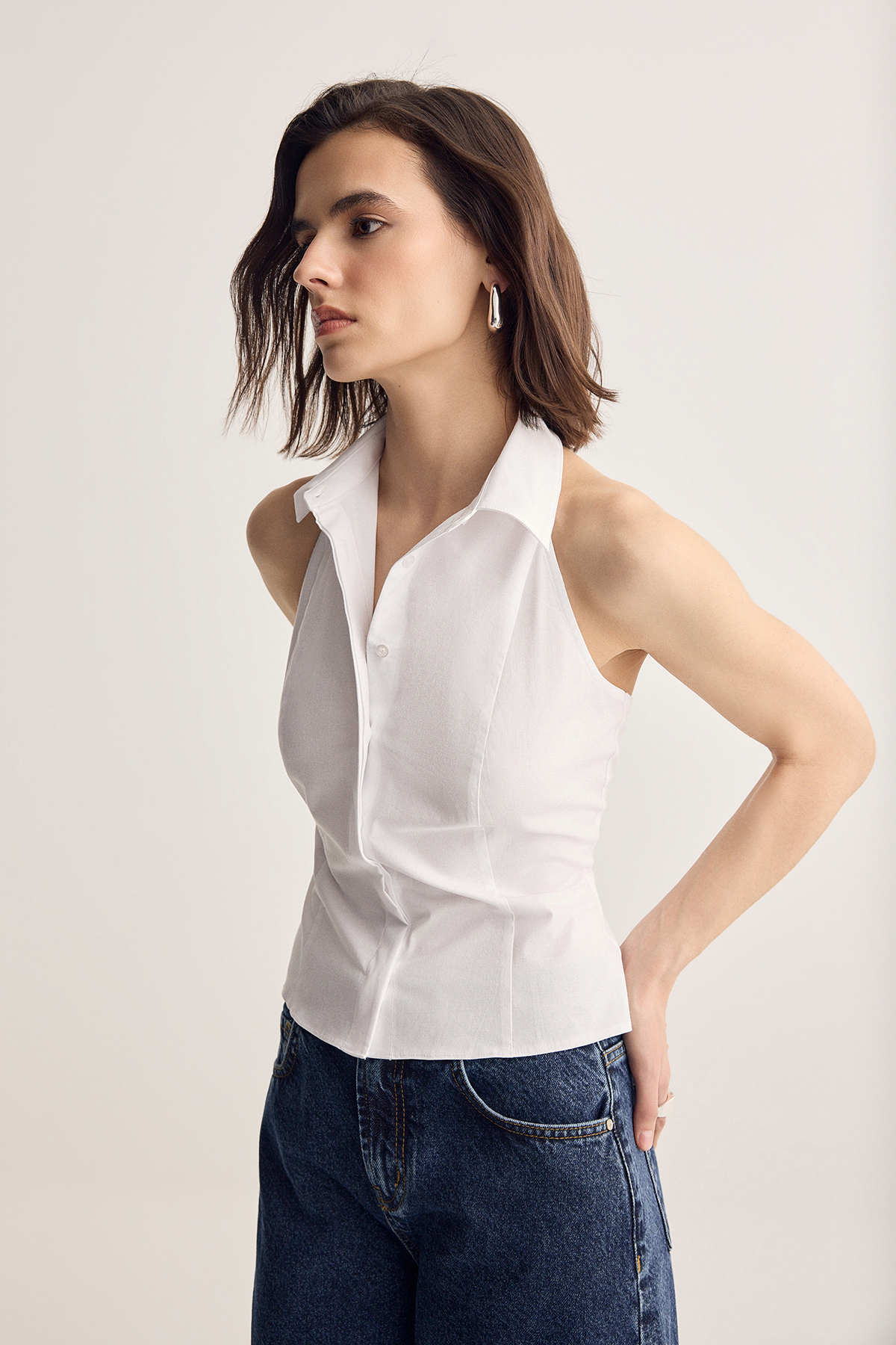 Trendyolmilla  Beyaz Poplin Kolsuz Gömlek TWOSS26GO00096 - Görsel 4