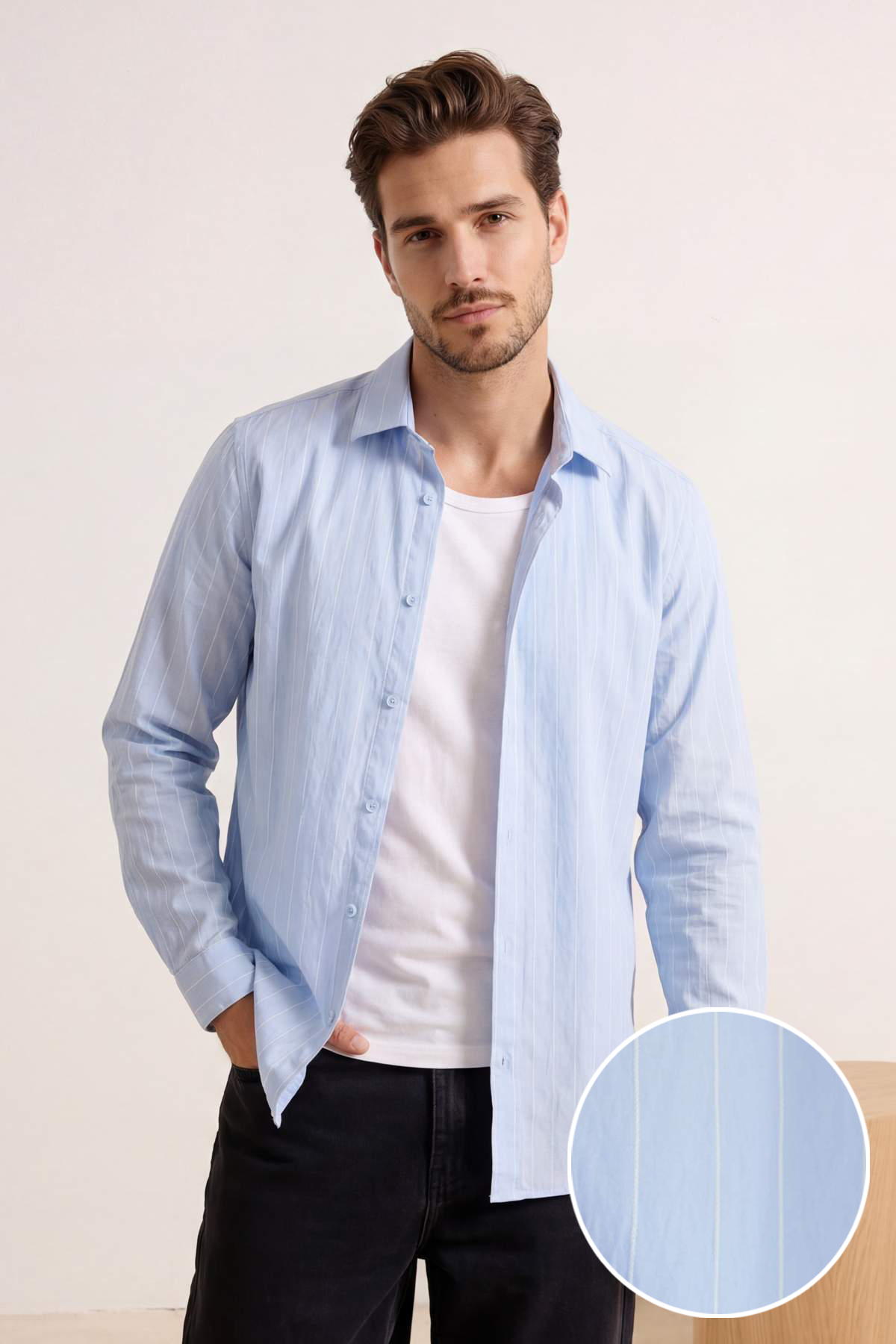 Trendyolmilla Man Açık Mavi Normal Kalıp/Regular Fit Çizgili Uzun Kollu Yazlık Erkek Dokuma Gömlek TMNSS26GO00014