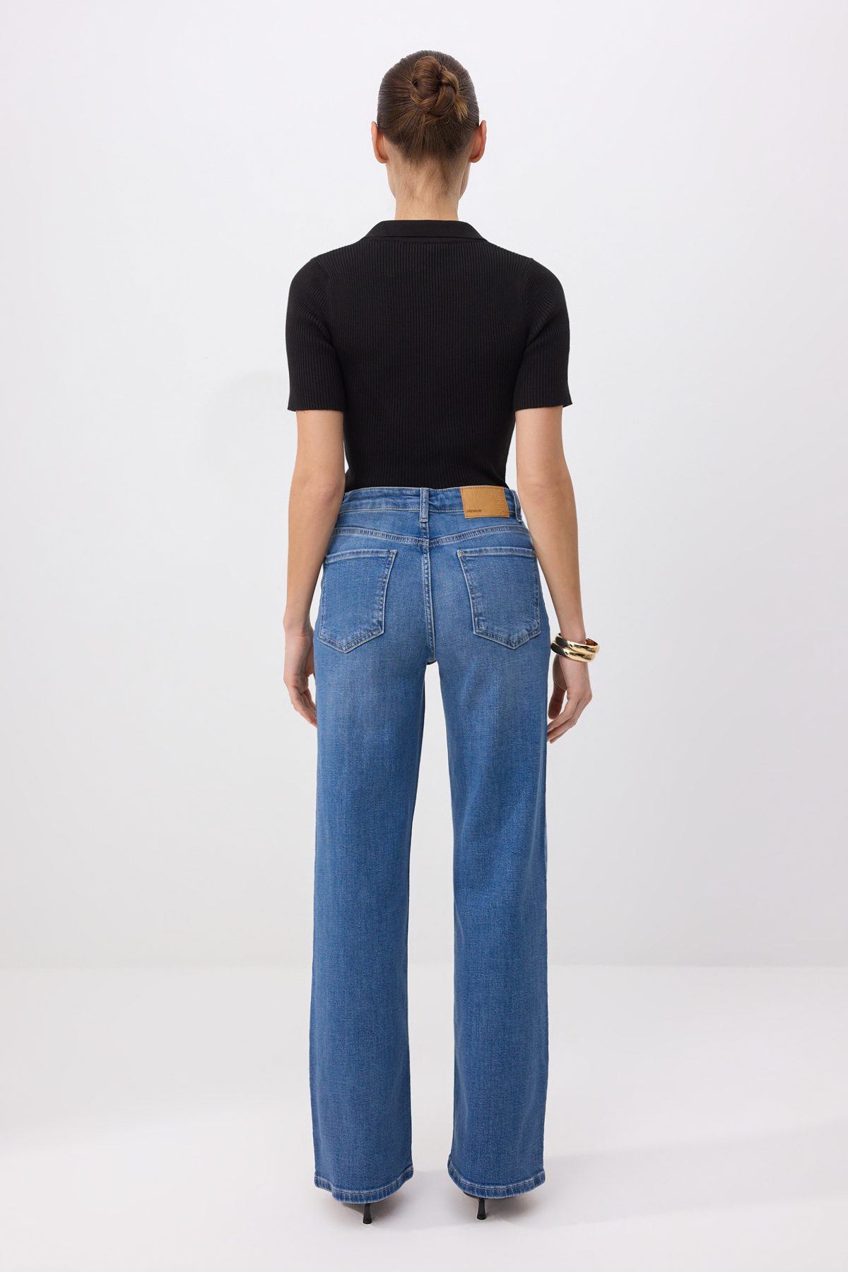 Trendyolmilla  Premium Mavi Özel Kumaş Yüksek Bel Orta Esnek Straight Düz Kesim Jeans TWOSS26JE00147 - Görsel 5