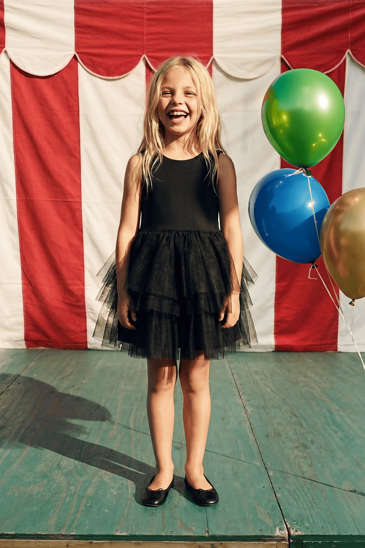 Trendyolmilla Kids Siyah Kız Çocuk 23 Nisan Mini Düz Dokuma Tütü Elbise TKDSS26EL00022