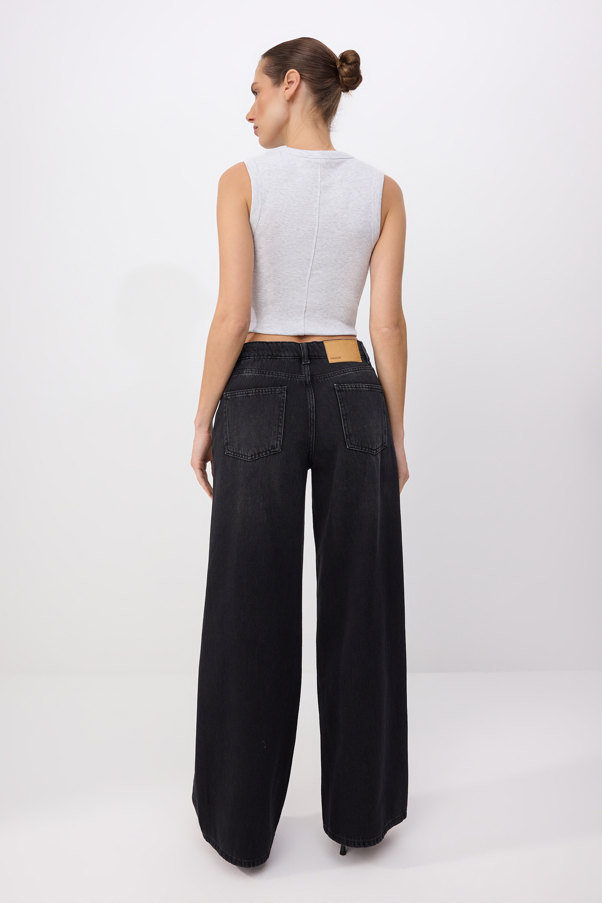 Trendyolmilla  Premium Siyah More Sustainable DÖKÜMLÜ Yüksek Bel %100 Pamuk Wide Leg Jeans TWOSS26JE00136 - Görsel 6