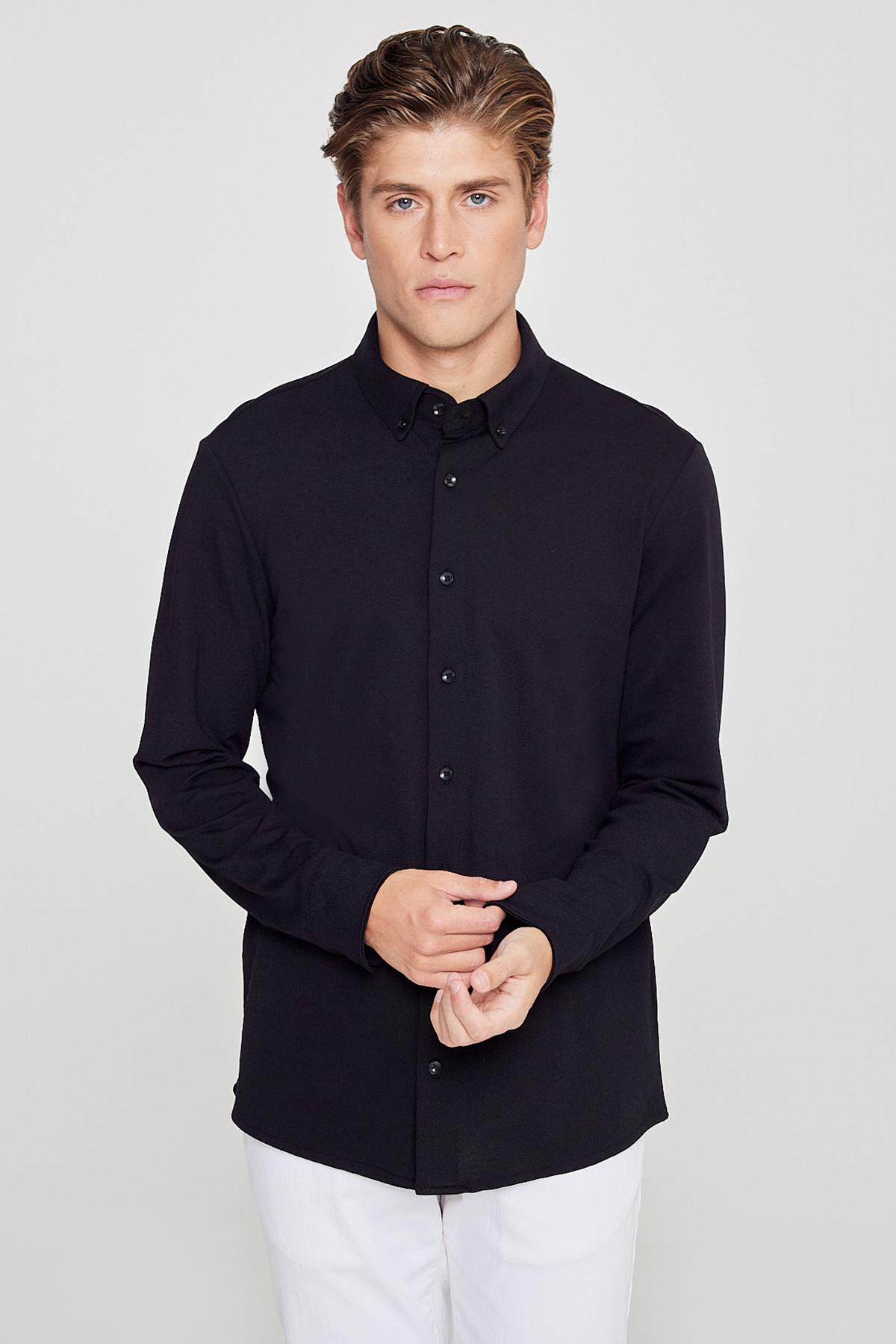 AC&Co / Altınyıldız Classics  Erkek Siyah Nefes Alabilir Esnek Pamuklu Tailored Slim Fit Dar Kesim Düğmeli Yaka Örme Gömlek - Görsel 5