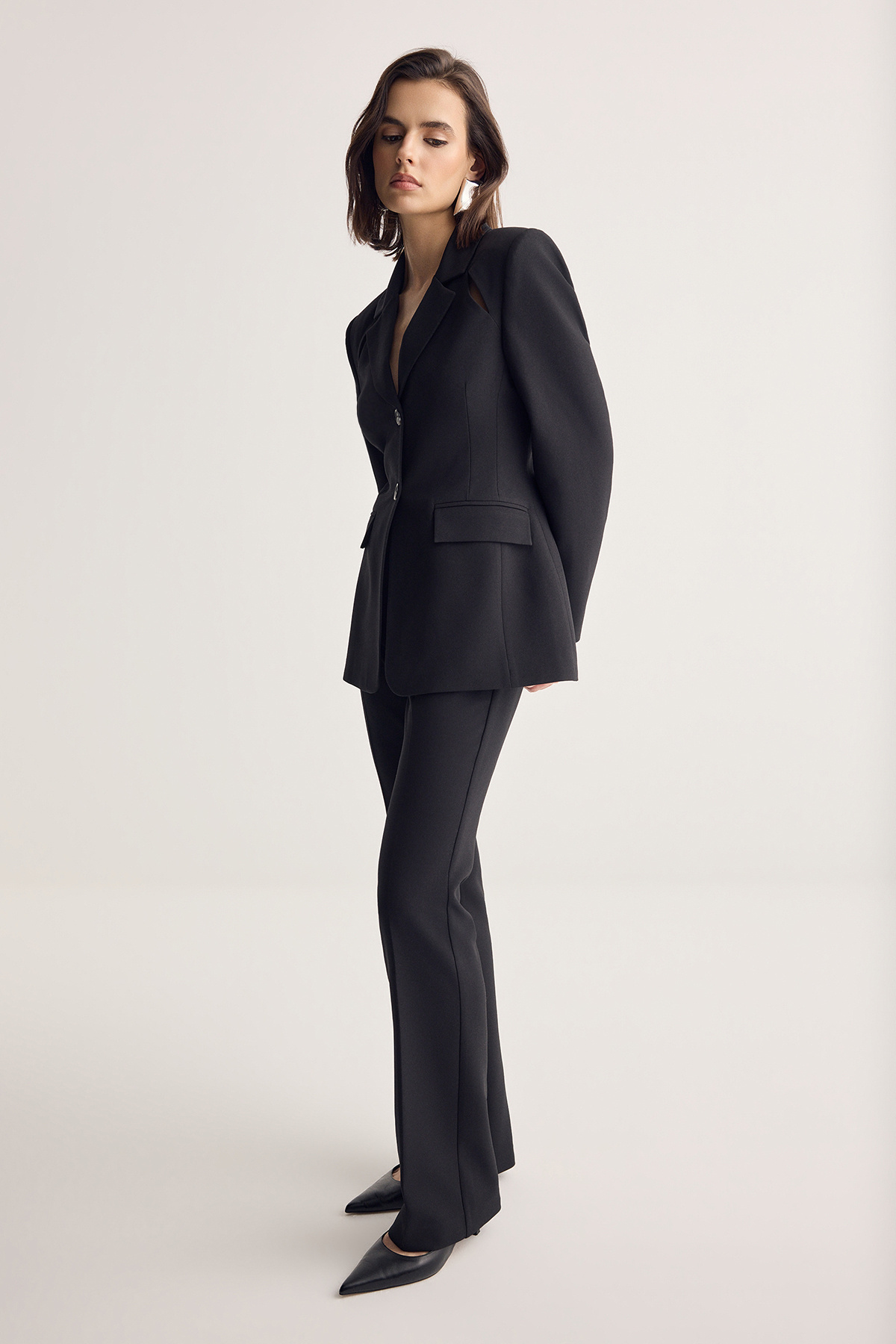 Trendyolmilla  Siyah Düz Paça Dokuma Pantolon TWOSS26PL00090 - Görsel 3