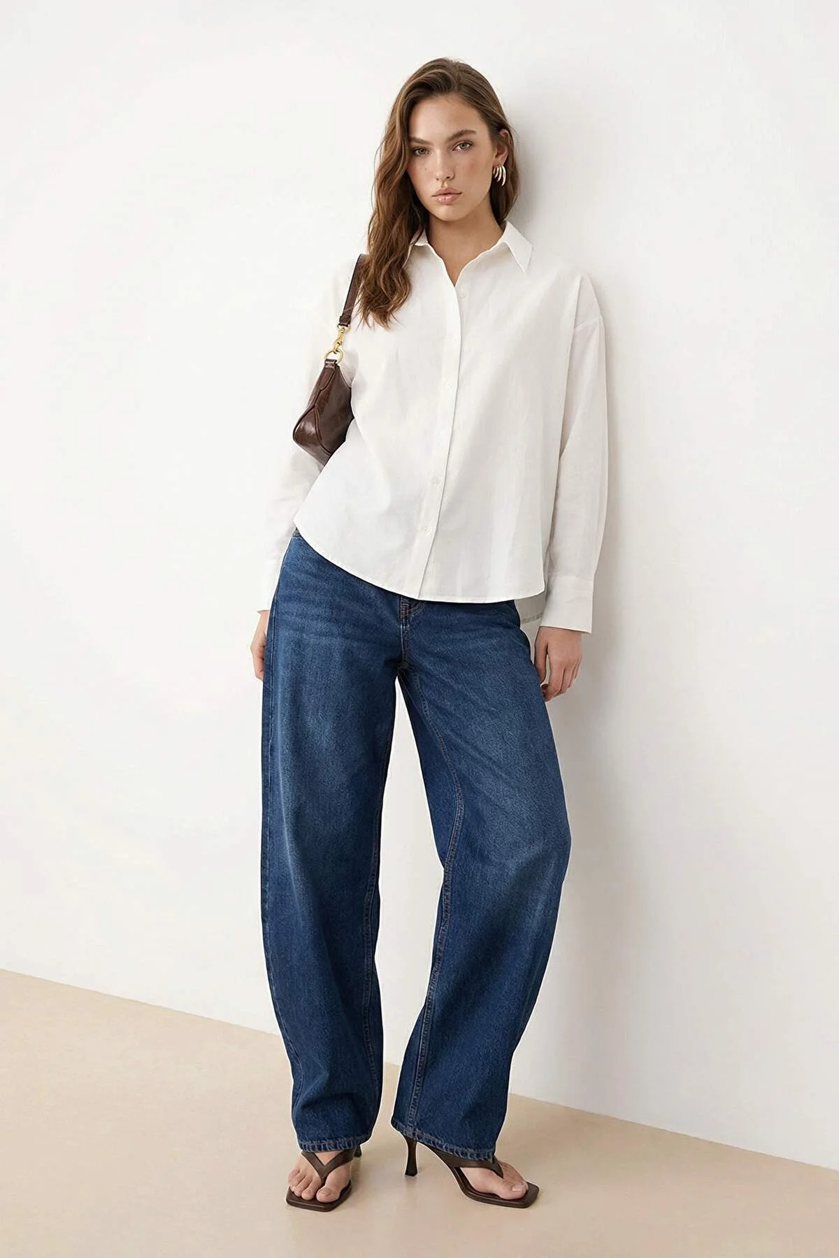 Trendyolmilla  Beyaz Oxford Geniş/Oversize Kalıp Gömlek TWOAW26GO00121