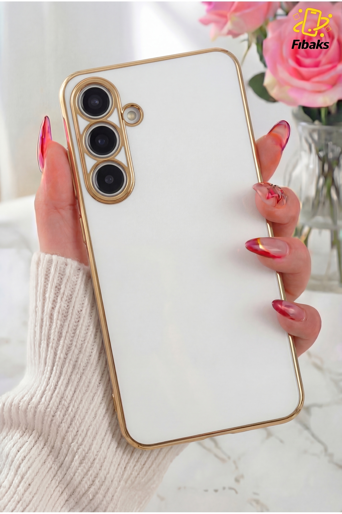 Galaxy S24 / S25 Case Gold Embroidered Camera Shielded Cover with Bright Edge White
