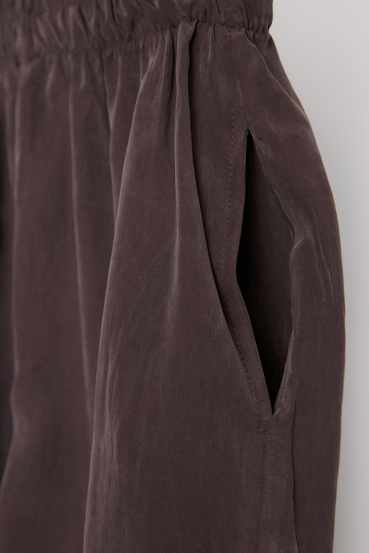 Trendyolmilla  Kahverengi Çift Cep Beli Büzgülü Modal İkili Takım TDRSS26AU00022 - Görsel 4