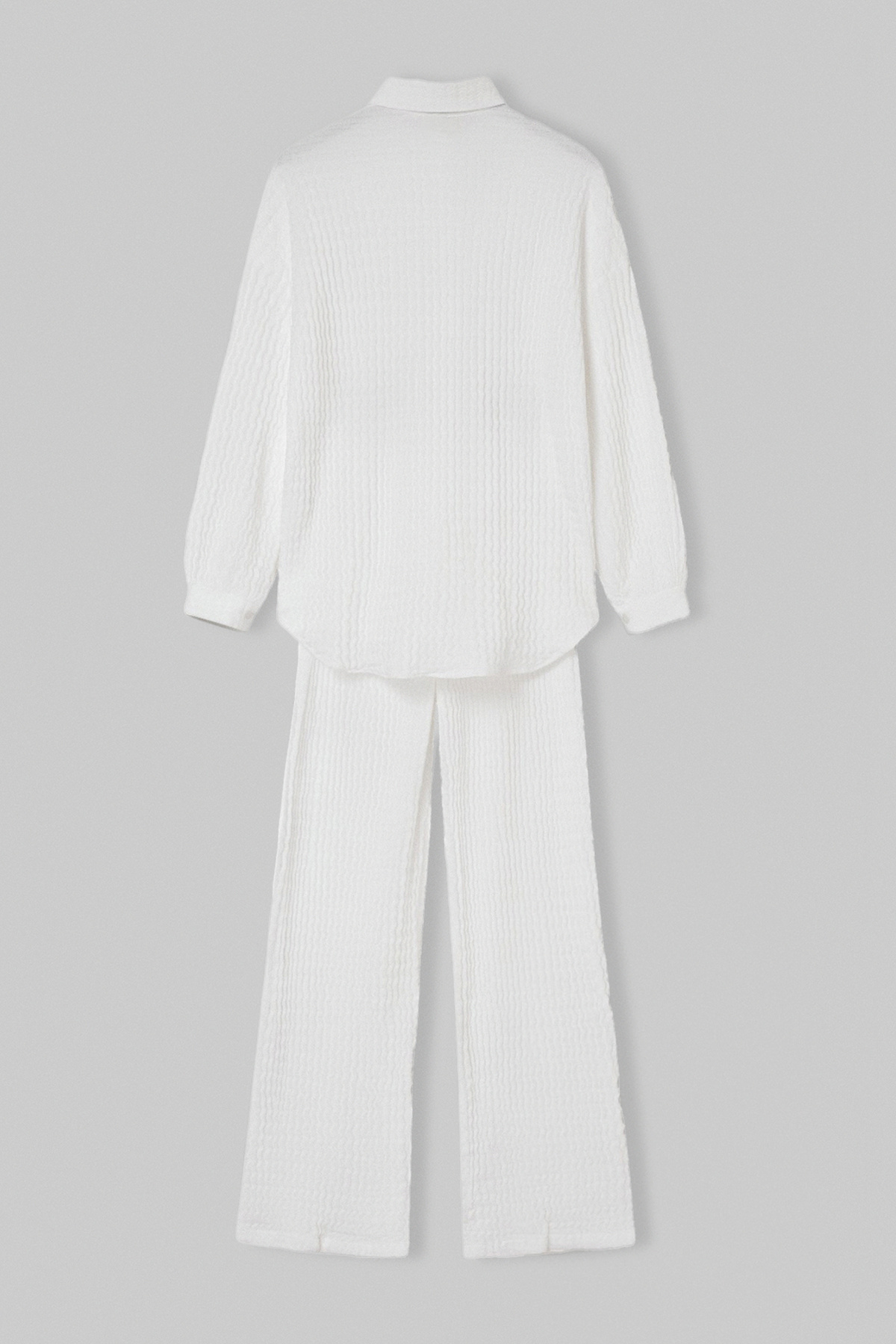 Trendyolmilla  Beyaz Gömlek Yaka Örme Rahat Kalıp Alt - Üst Takım TDRSS26AU00021 - Görsel 7