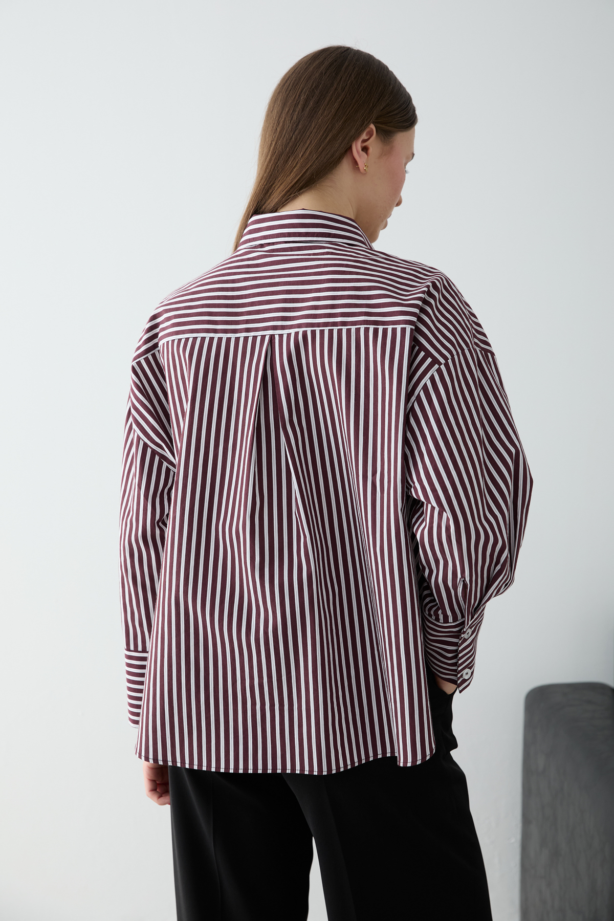 Trendyolmilla  Bordo-Ekru Çizgili Yarım Düğmeli Oversize Dokuma Bluz TWOSS26BZ00565 - Görsel 4