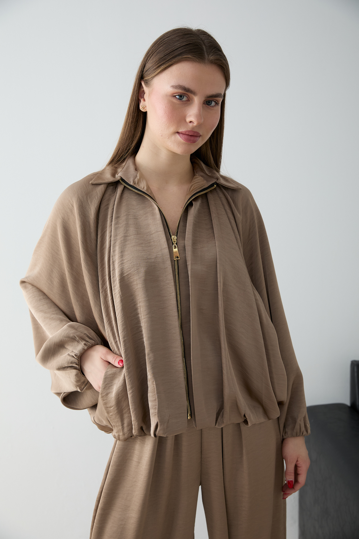 Trendyolmilla  Vizon Saten Balon Kalıp Pantolon Ceket Dokuma Alt - Üst Takım TWOAW26AU00114 - Görsel 7