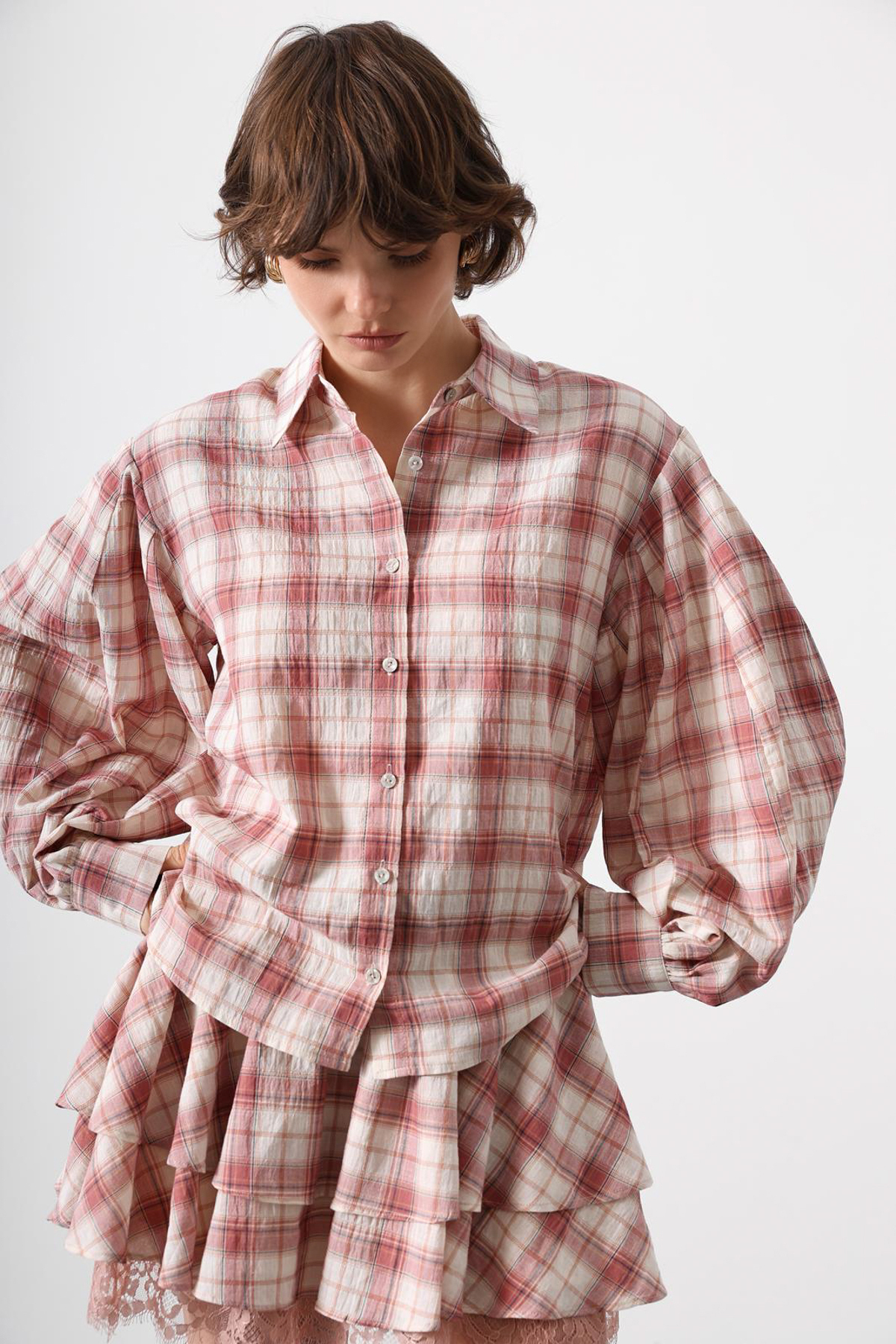 Trendyolmilla  Pembe Ekoseli Gömlek Kemerli Dantelli Etek Dokuma Alt - Üst Takım TWOSS26AU00168 - Görsel 5