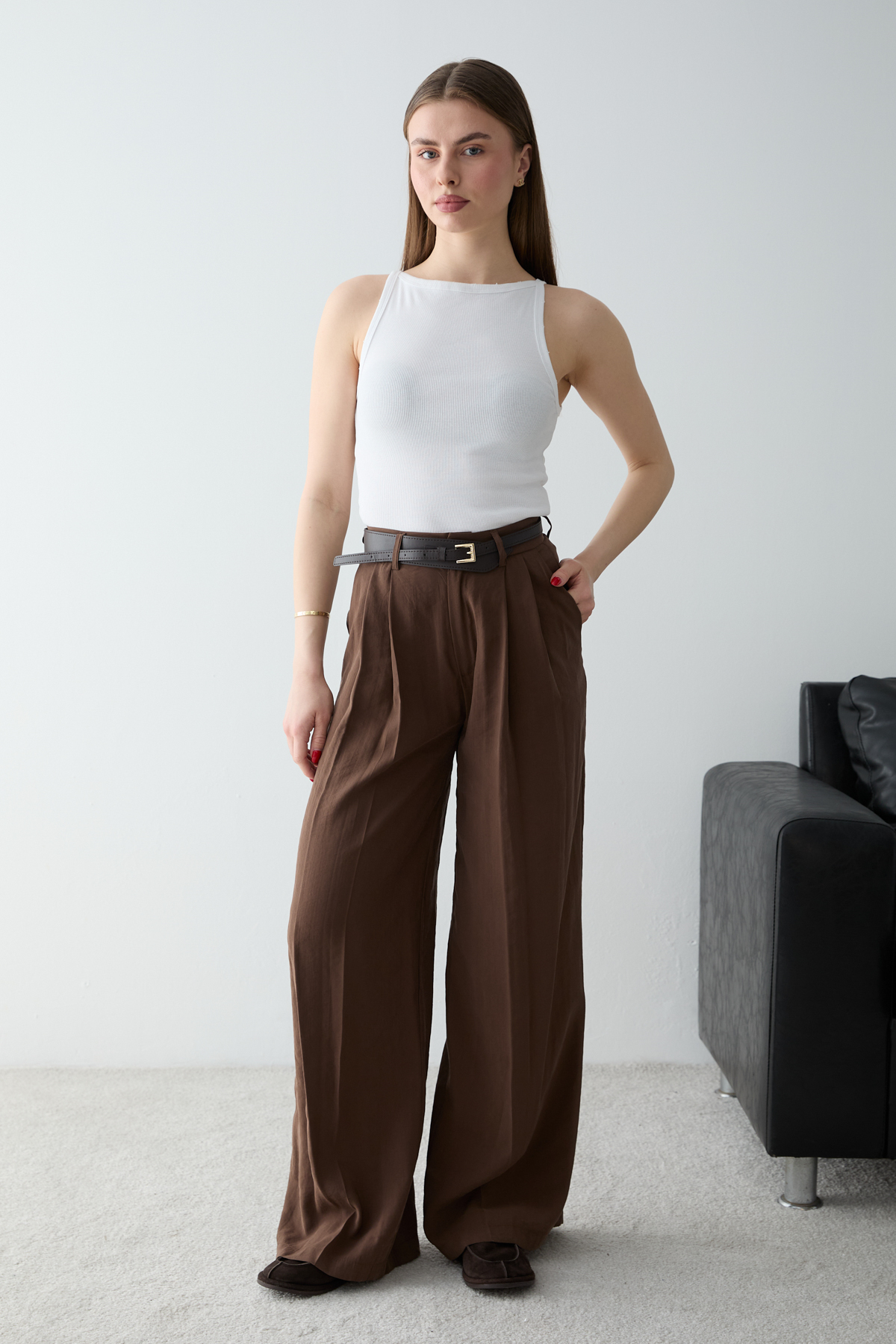 Trendyolmilla  Kahverengi Modal Kemerli Geniş Paça Pantolon TWOSS26PL00191