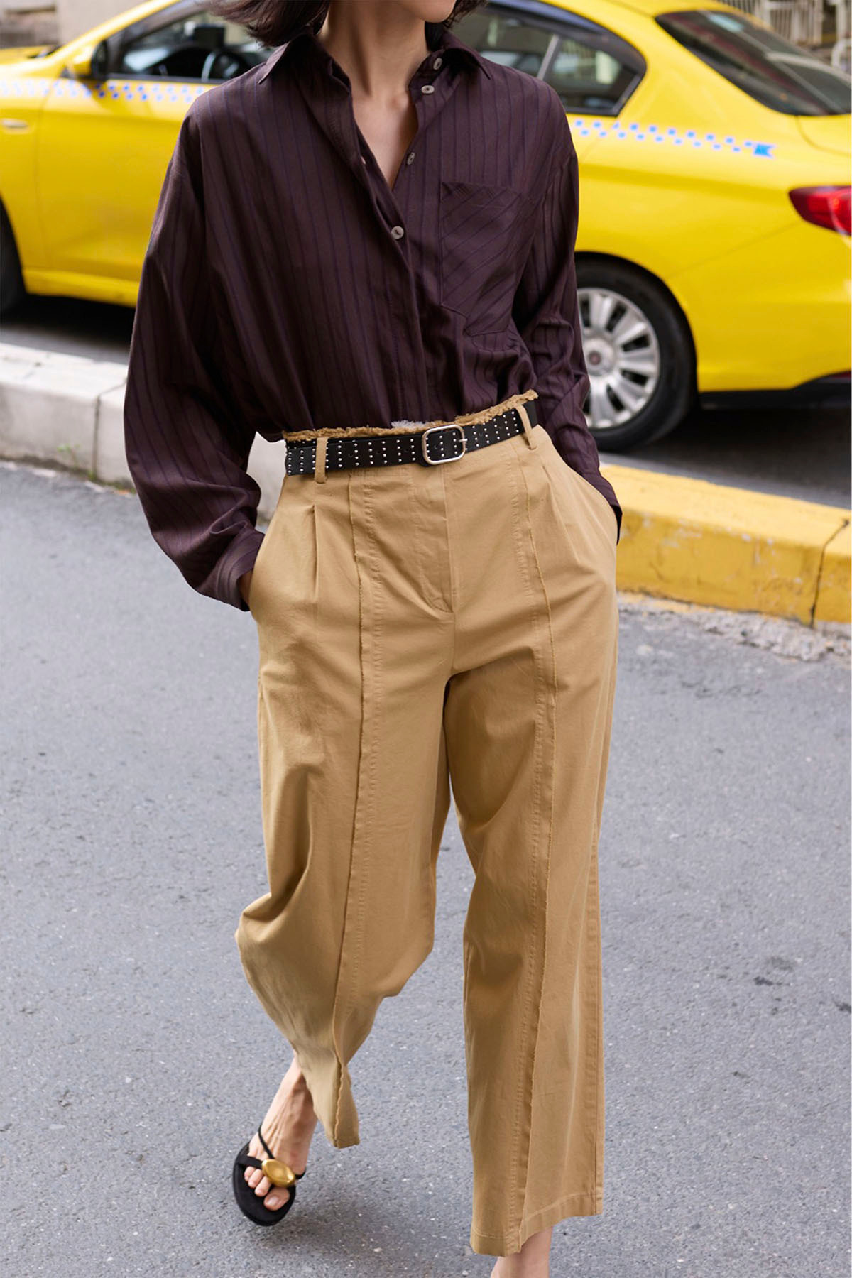 Trendyolmilla  Camel Kemerli %100 Pamuk Dokuma Barrel Pantolon TWOSS26PL00126 - Görsel 8