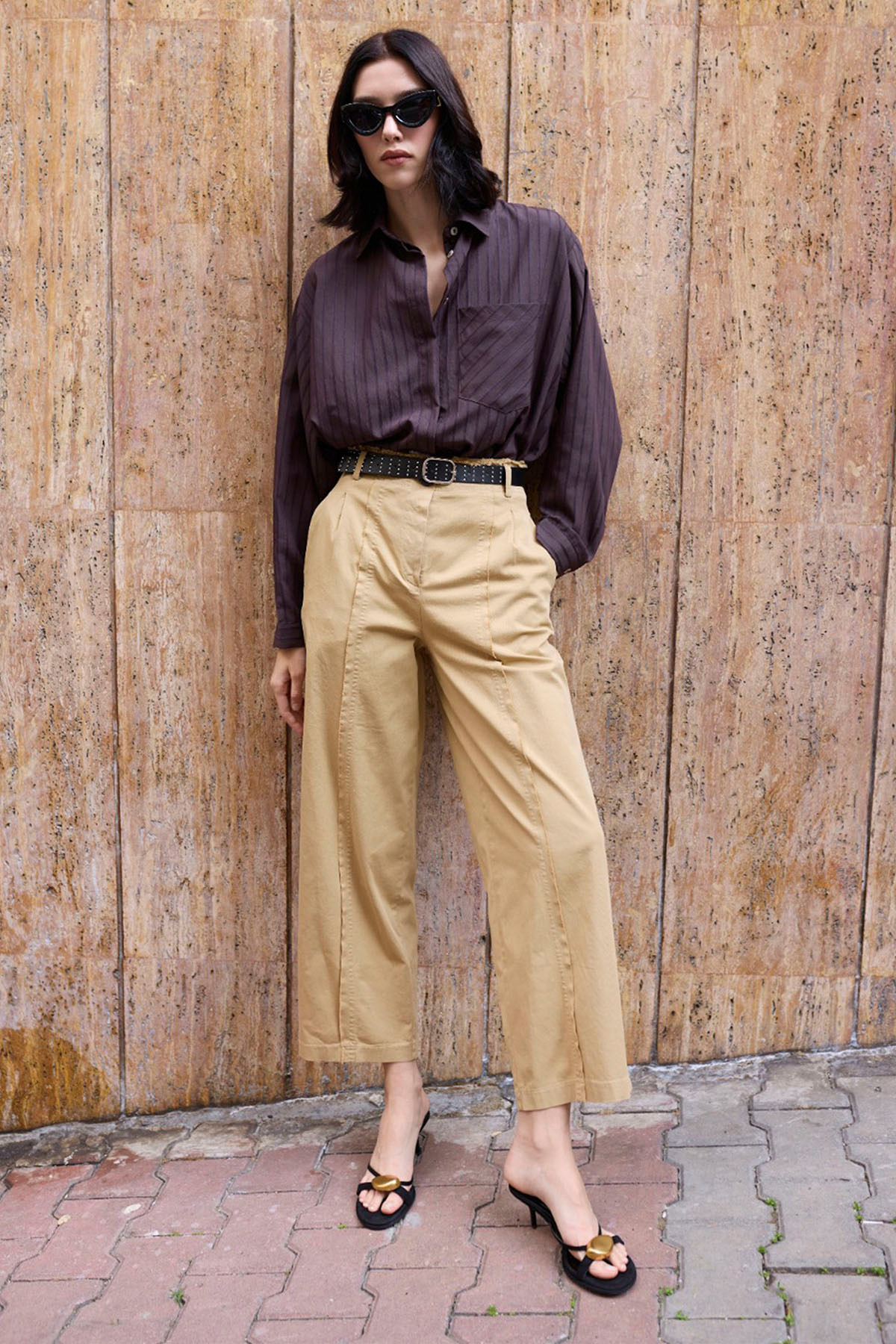 Trendyolmilla  Camel Kemerli %100 Pamuk Dokuma Barrel Pantolon TWOSS26PL00126 - Görsel 7