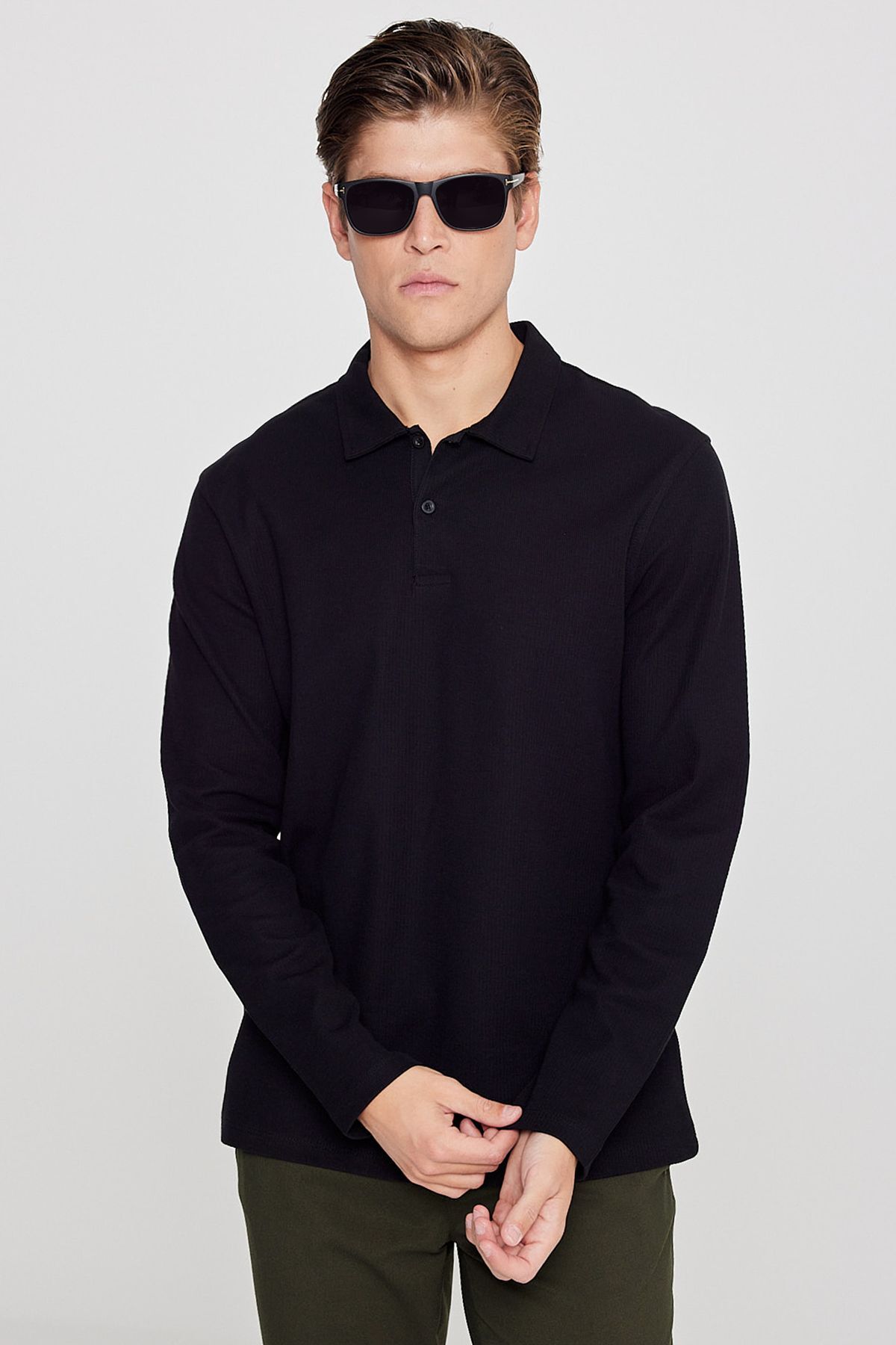 AC&Co / Altınyıldız Classics Erkek Siyah %100 Pamuk Jakarlı Triko Sweatshirt Uzun Kollu Slim Fit Dar Kesim Polo Yaka