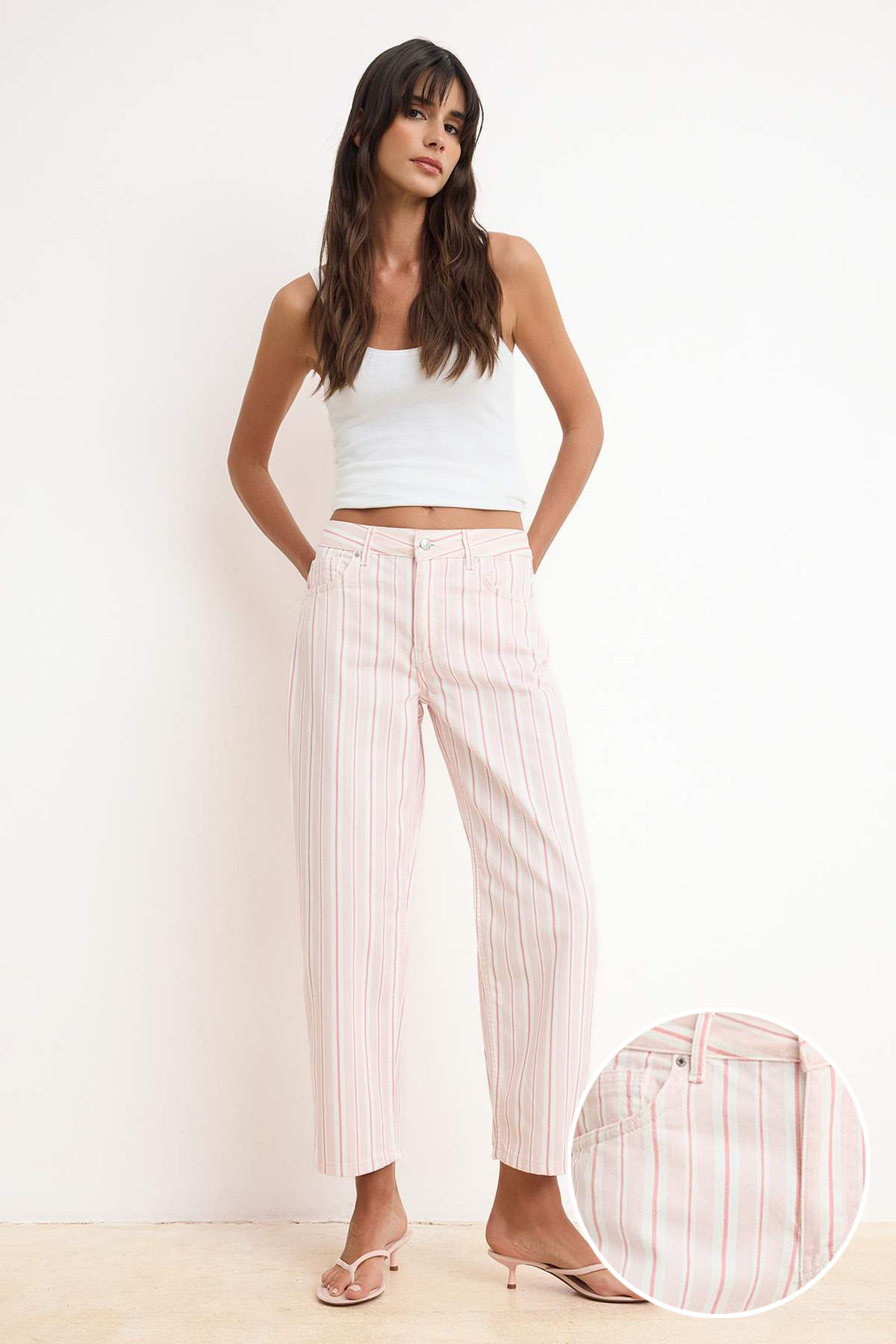 Trendyolmilla  Çok Renkli DÖKÜMLÜ Çizgili Baskılı %100 Pamuk Yüksek Bel Barrel Jeans TWOSS26JE00227