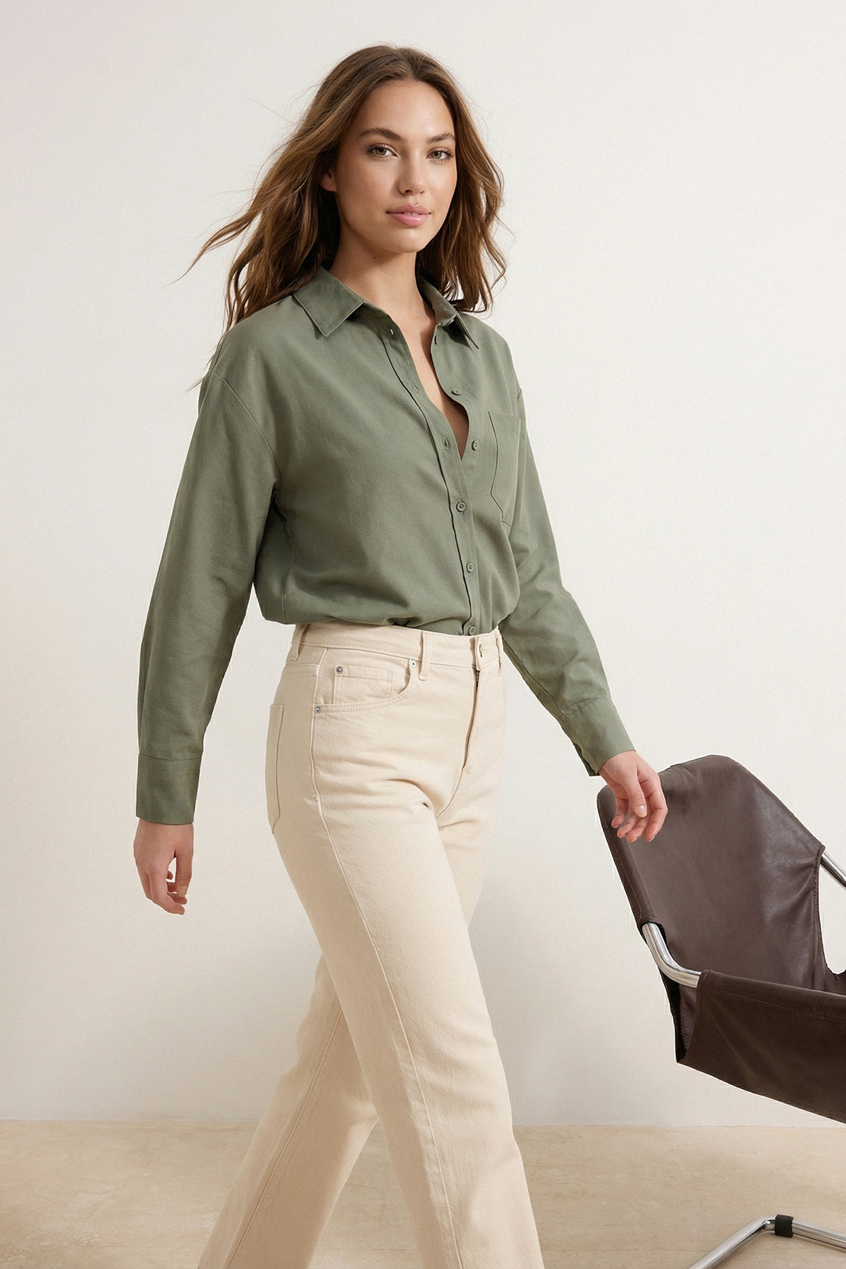 Trendyolmilla  Koyu Haki Tek Cepli Boyfriend Dokuma Pamuklu Gömlek TWOAW20GO0115