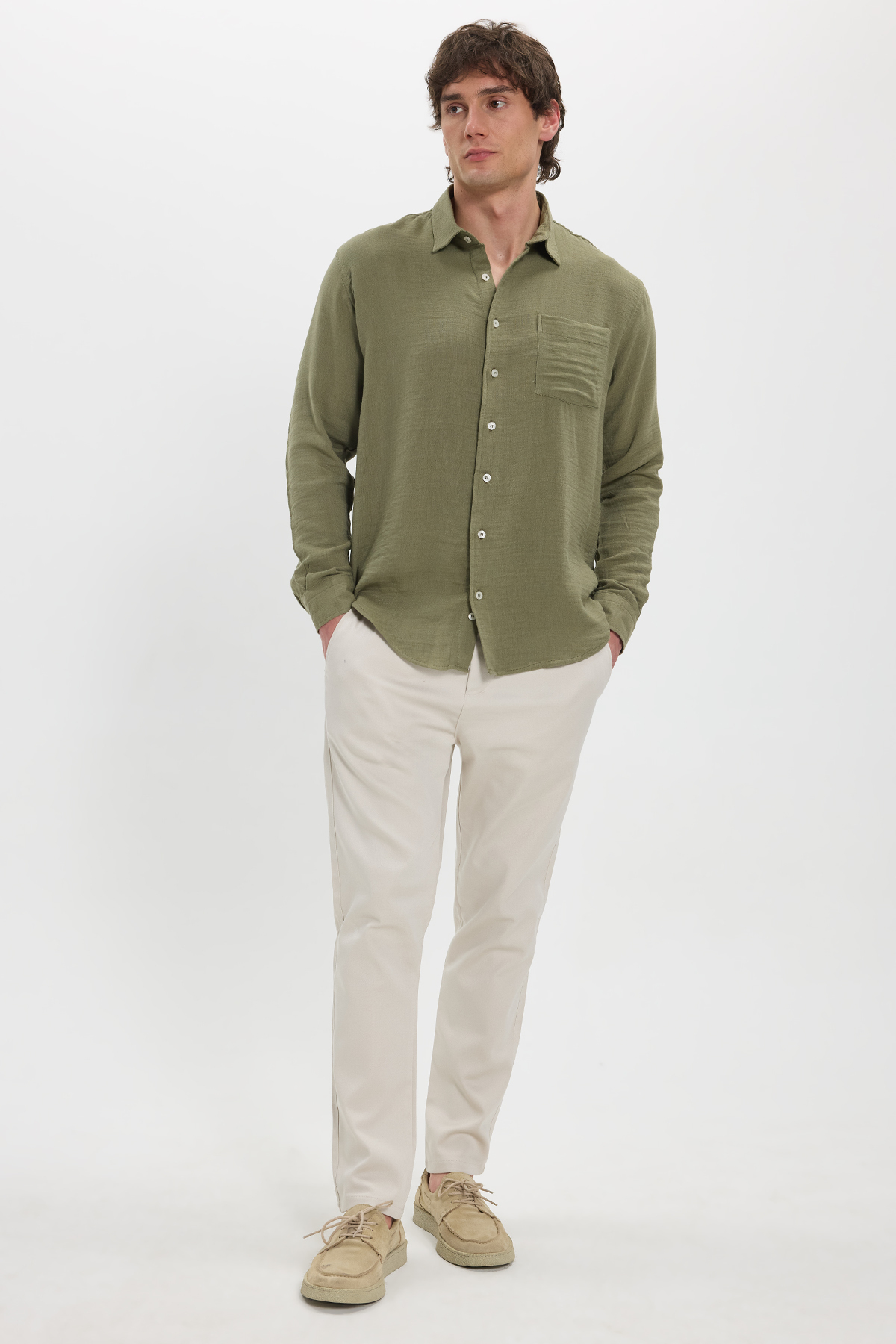 Tudors  Erkek Relax Fit Rahat Kesim Oversize Müslin Viskon Pamuklu Tek Cepli Düz Haki Gömlek - Görsel 2