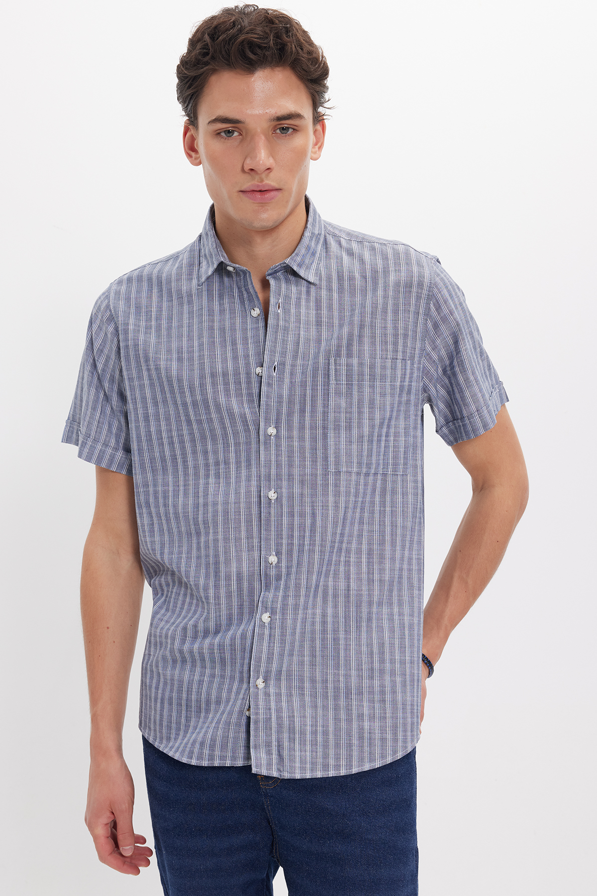 Men's Regular Fit Classic Cut Oversize 100% Cotton Linen Texture Single Pocket Striped Short Sleeve Navy Blue