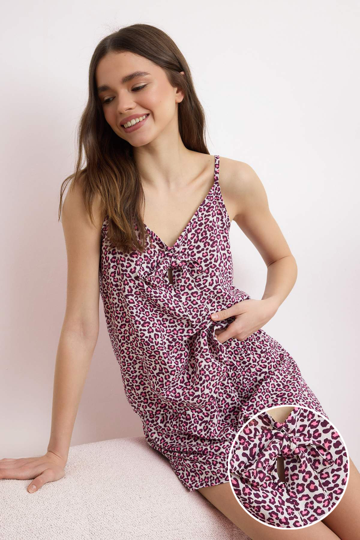 Trendyolmilla Pembe More Sustainable Leopar Desenli Viskon Dokuma Pijama Takımı THMSS26PT00163